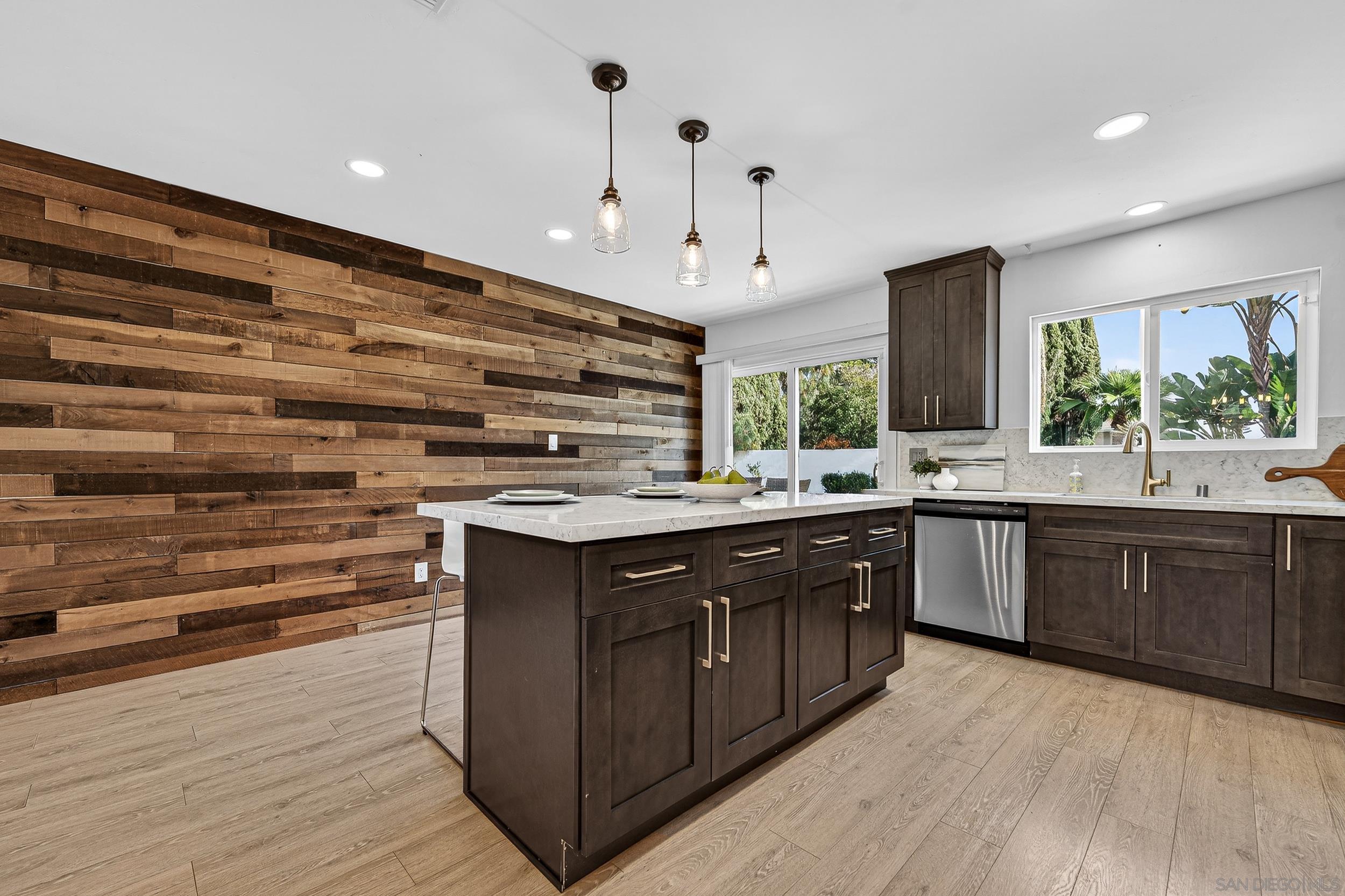 Detail Gallery Image 30 of 42 For 7756  Lake Adlon Dr, San Diego,  CA 92119 - 3 Beds | 2 Baths