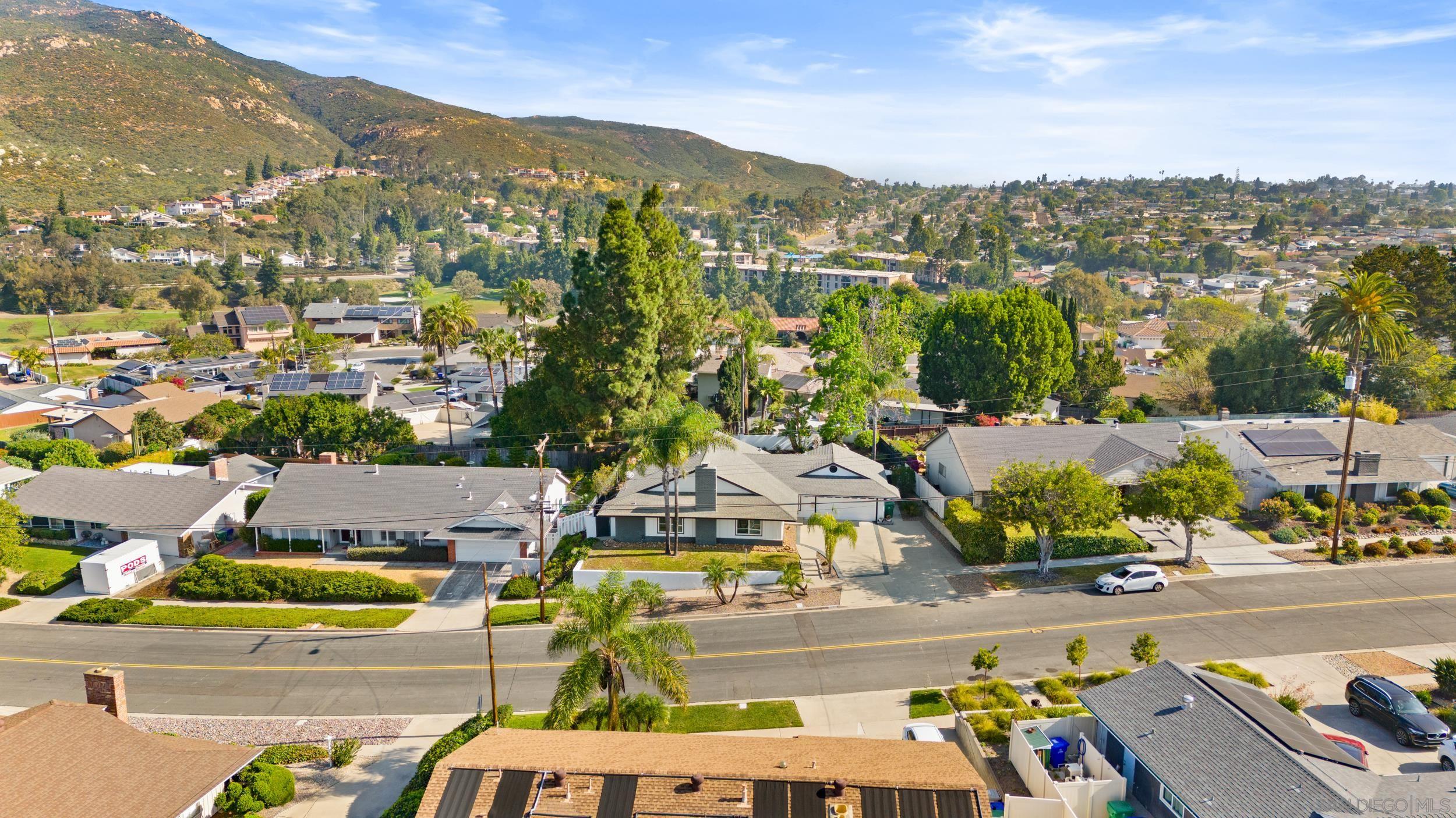 Detail Gallery Image 4 of 42 For 7756  Lake Adlon Dr, San Diego,  CA 92119 - 3 Beds | 2 Baths