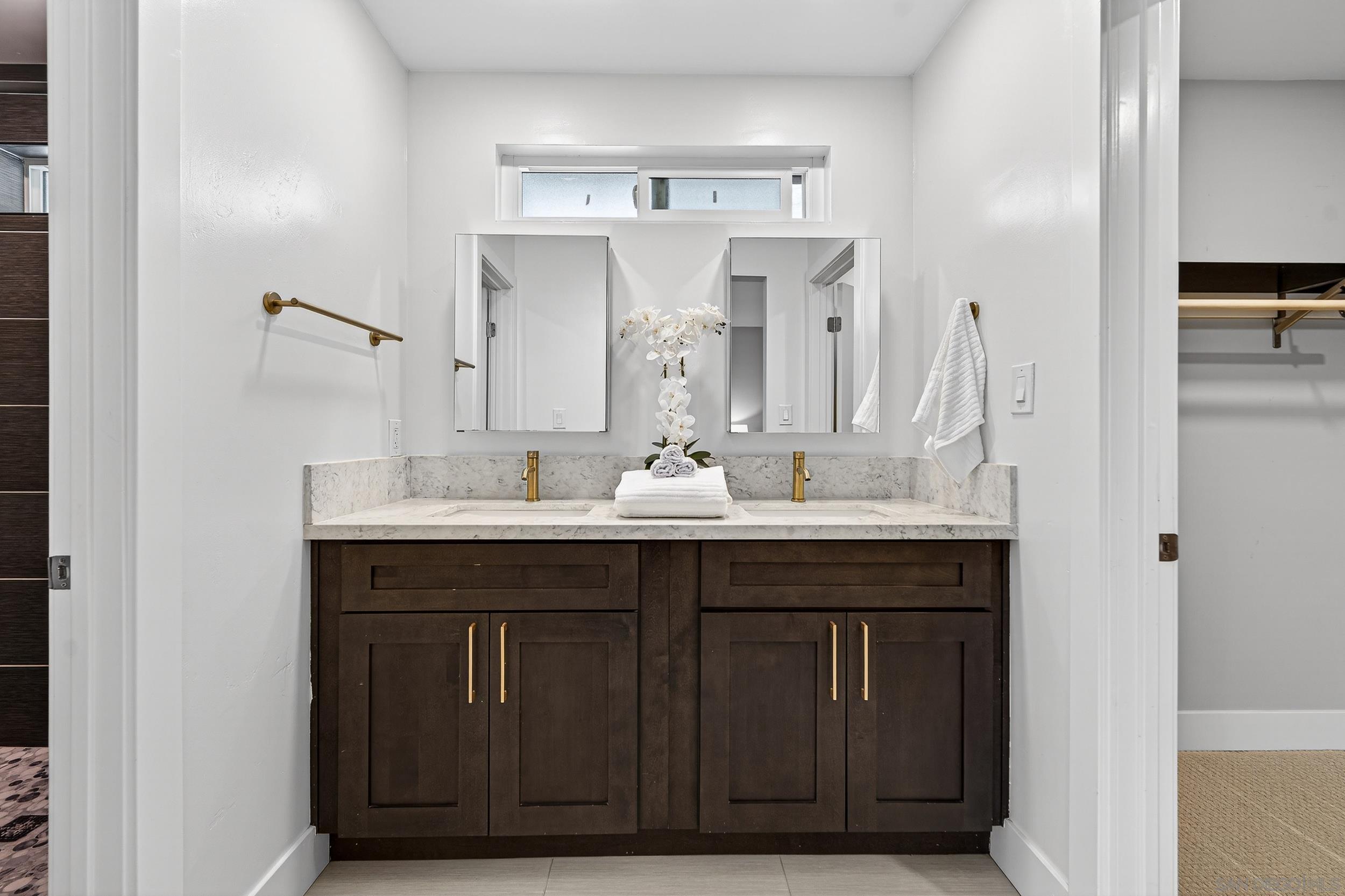 Detail Gallery Image 10 of 42 For 7756  Lake Adlon Dr, San Diego,  CA 92119 - 3 Beds | 2 Baths