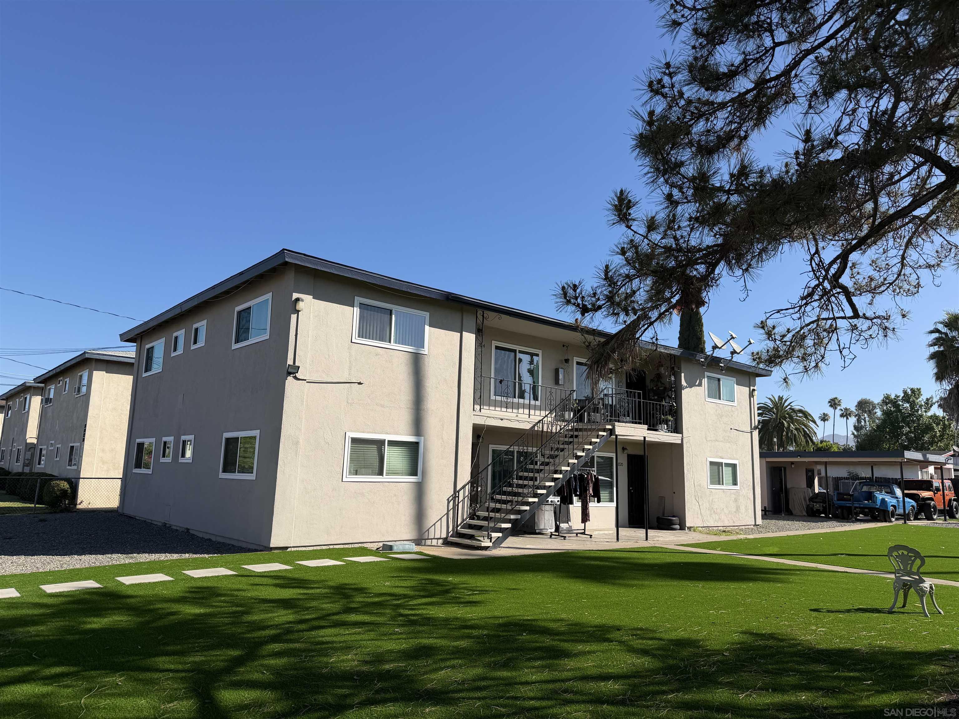 Front Image Thumbnail for SD260006752