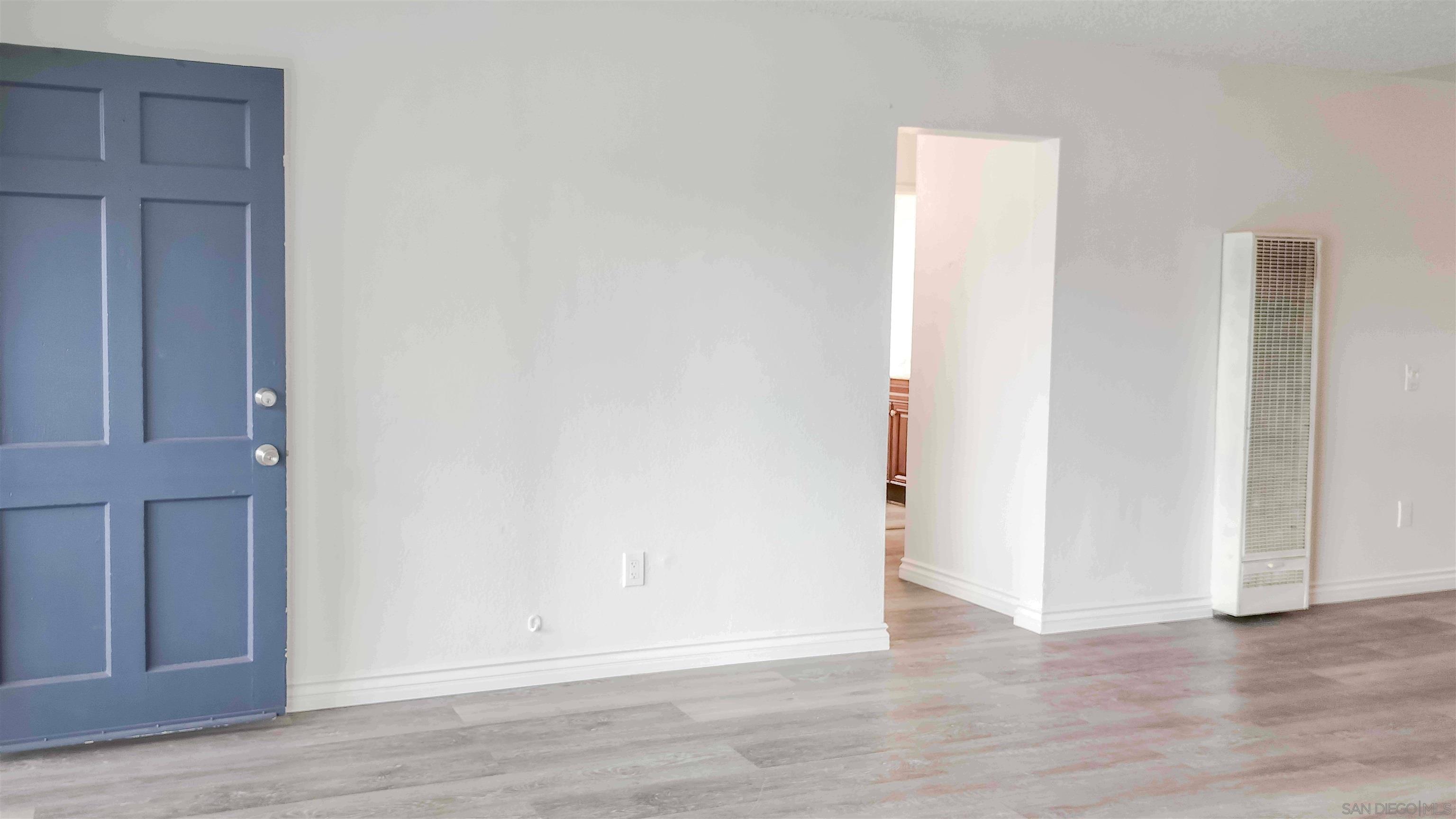 Detail Gallery Image 14 of 29 For 1718-24  Crofton Ln, Escondido,  CA 92027 - – Beds | – Baths