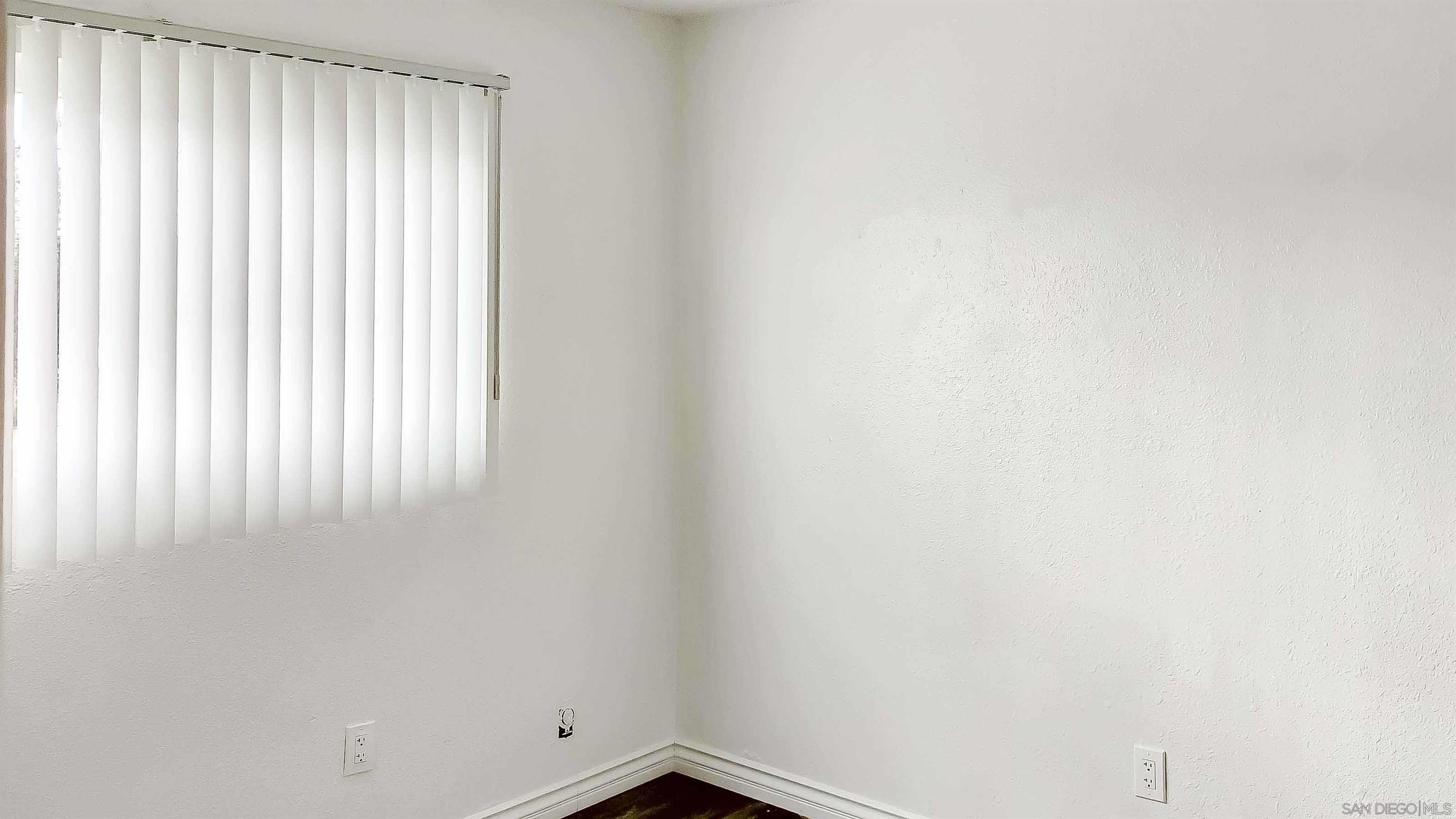 Detail Gallery Image 19 of 29 For 1718-24  Crofton Ln, Escondido,  CA 92027 - – Beds | – Baths