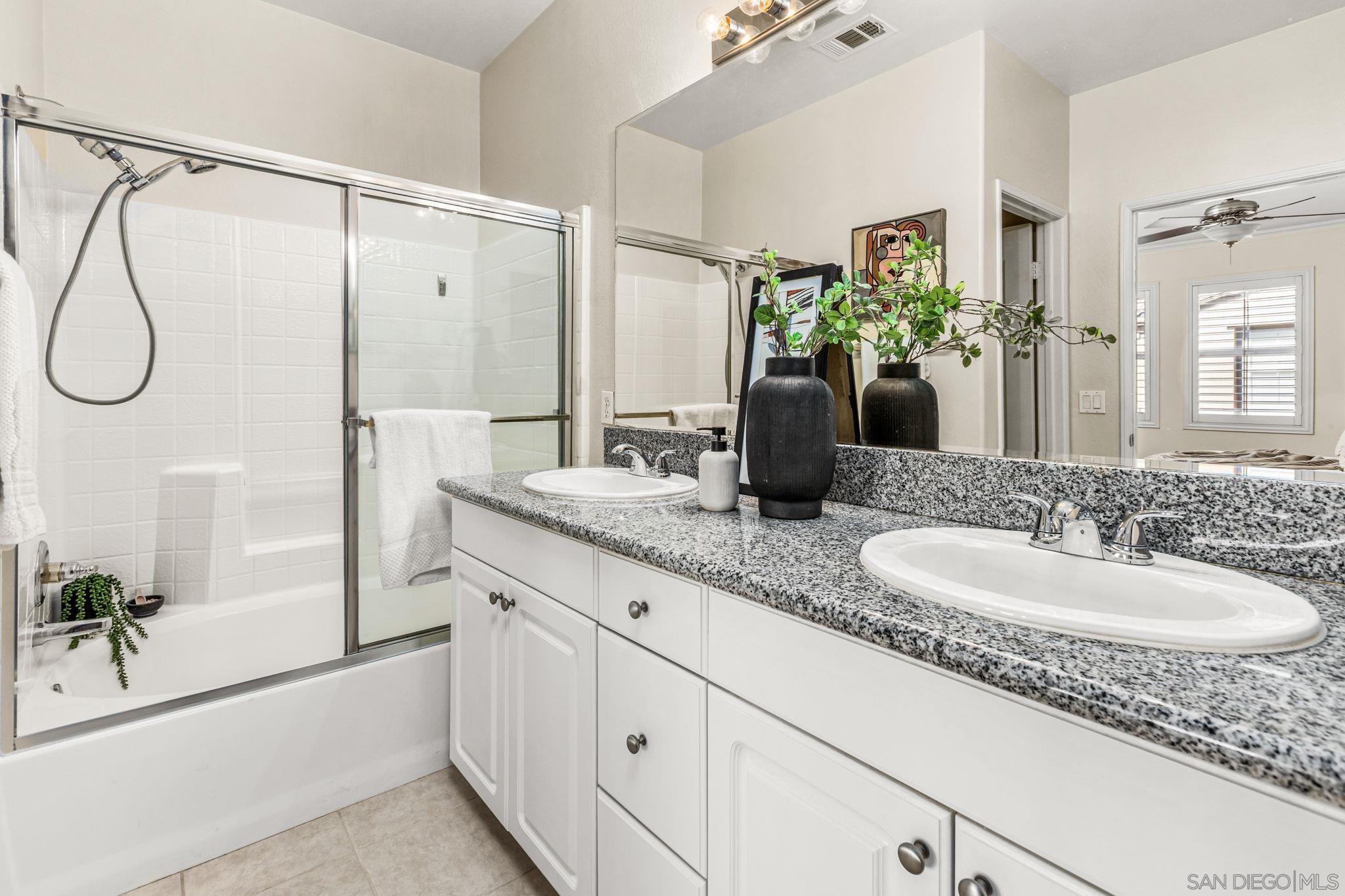 Detail Gallery Image 15 of 36 For Serafina,  San Diego,  CA 92128 - 2 Beds | 2 Baths