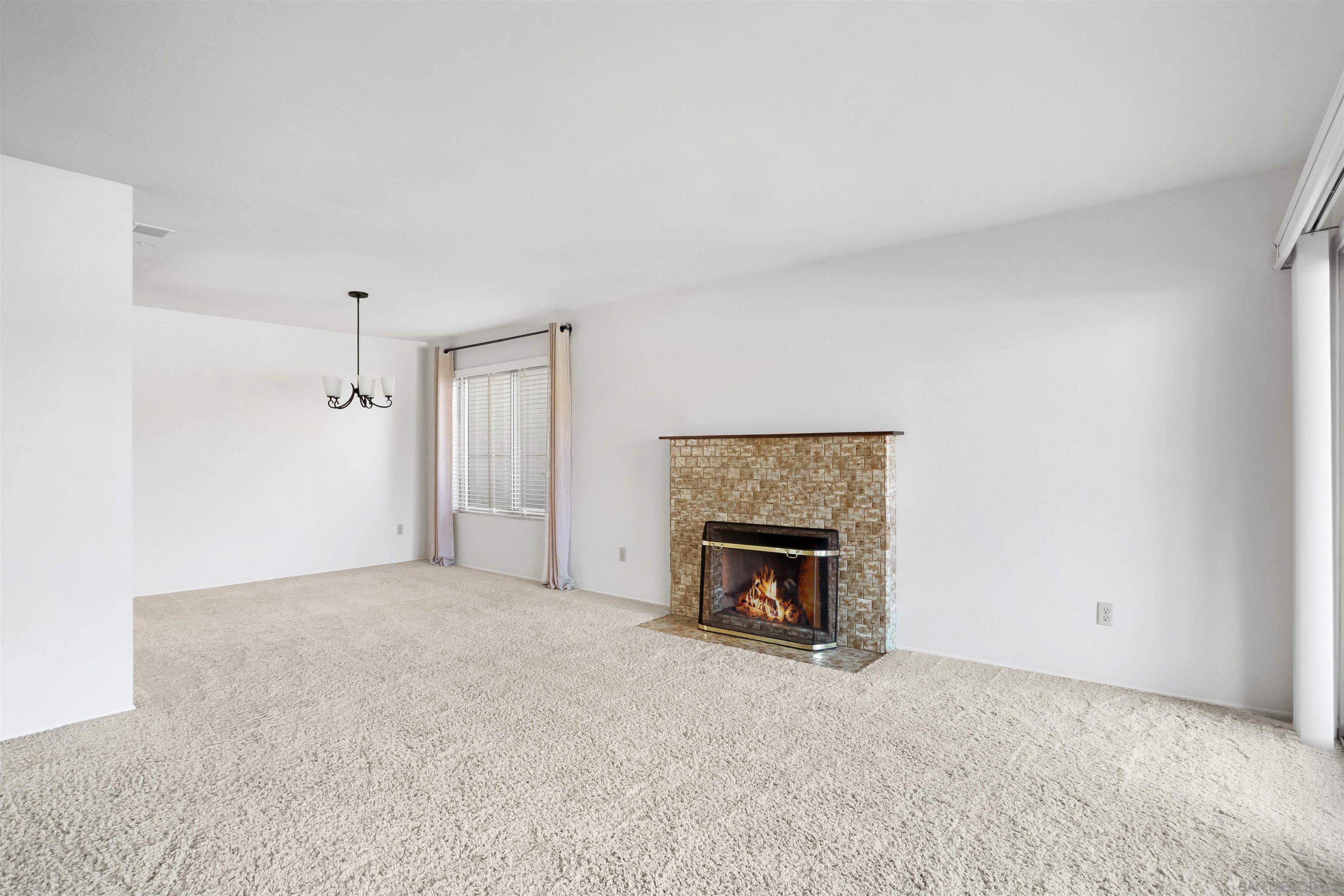 Detail Gallery Image 10 of 57 For 17461  Plaza Otonal, San Diego,  CA 92128 - 3 Beds | 2 Baths