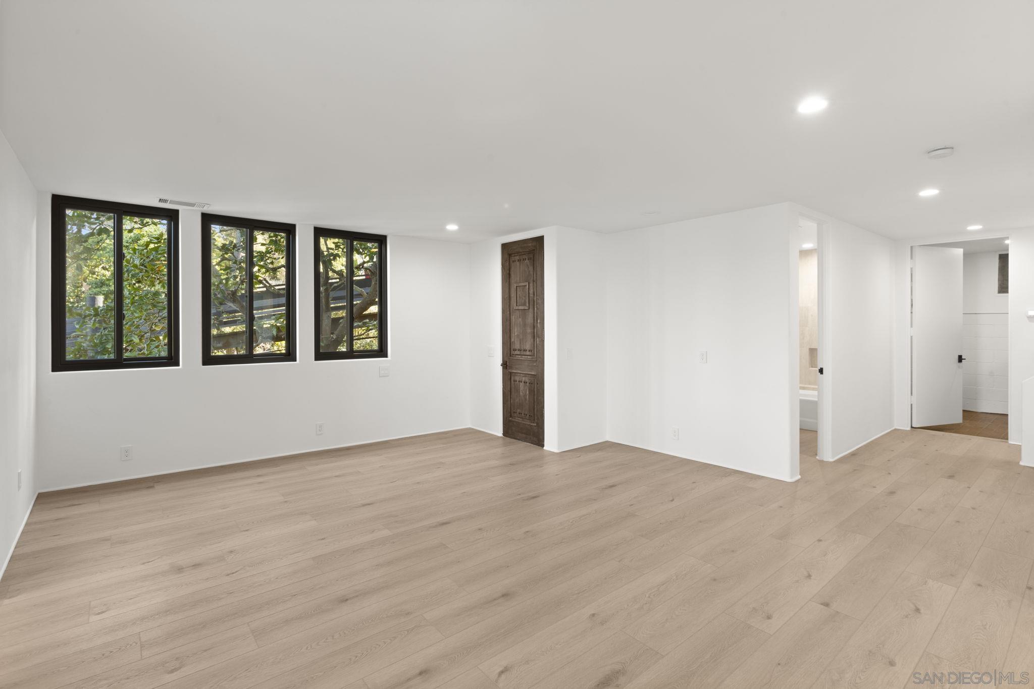 Detail Gallery Image 25 of 30 For 1846  Castellana Rd, La Jolla,  CA 92037 - 4 Beds | 4 Baths