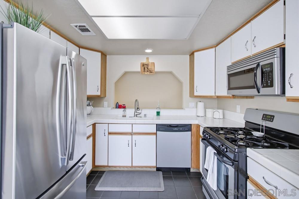 Detail Gallery Image 8 of 18 For 12092  Calle De Leon  #45,  El Cajon,  CA 92019 - 1 Beds | 1 Baths