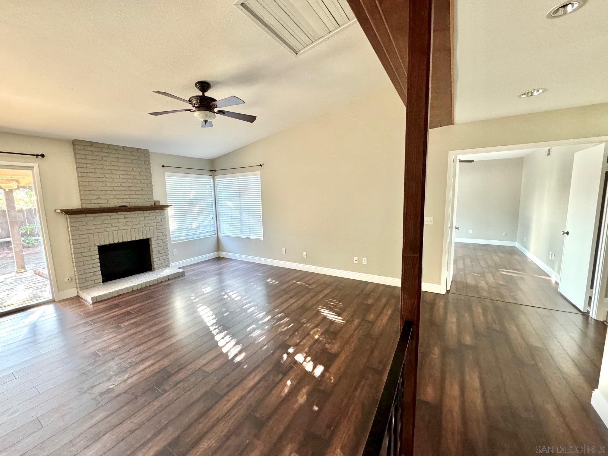 Detail Gallery Image 14 of 41 For 1011  Chestnut, Escondido,  CA 92025 - 3 Beds | 2 Baths