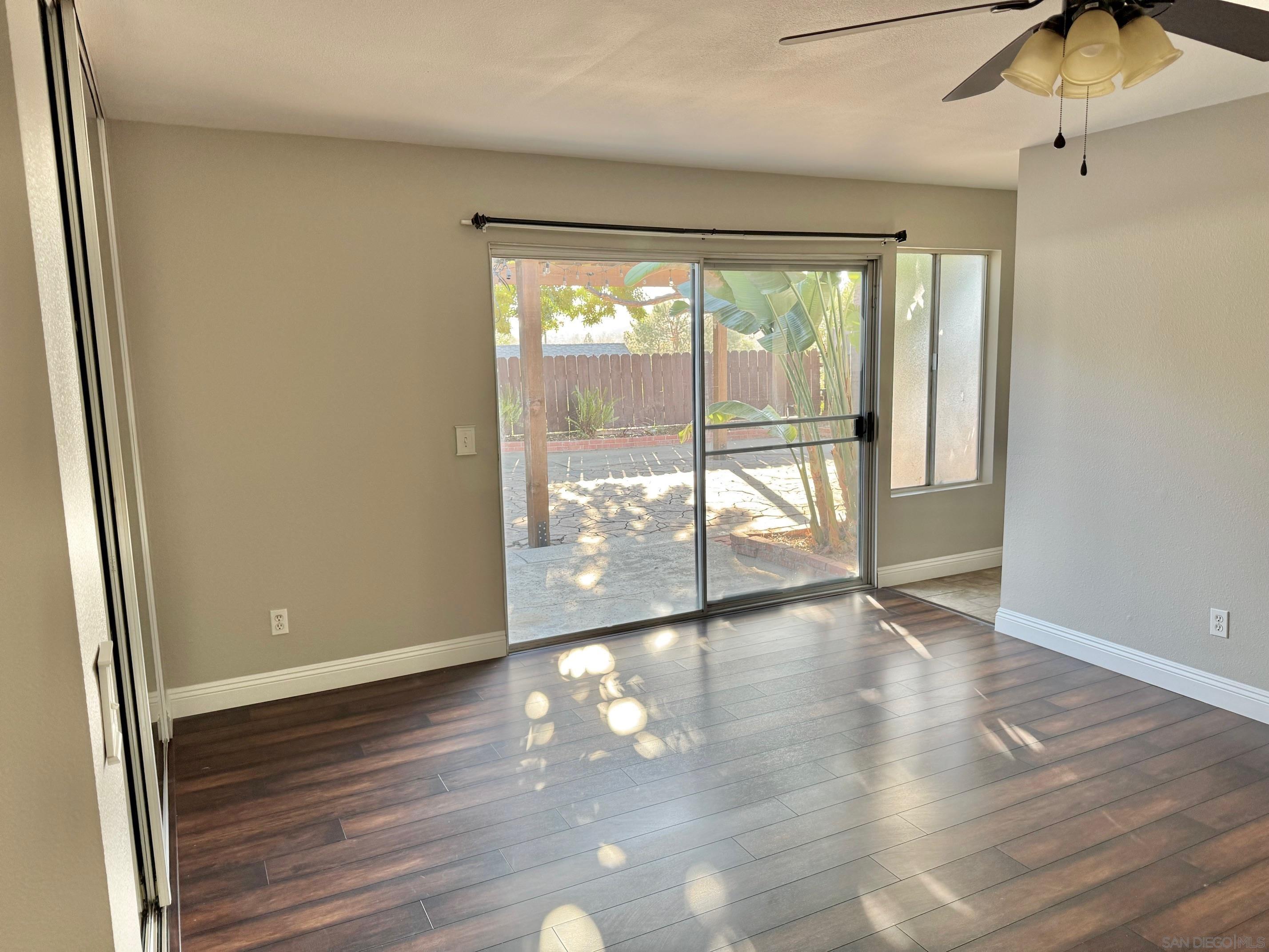 Detail Gallery Image 16 of 41 For 1011  Chestnut, Escondido,  CA 92025 - 3 Beds | 2 Baths