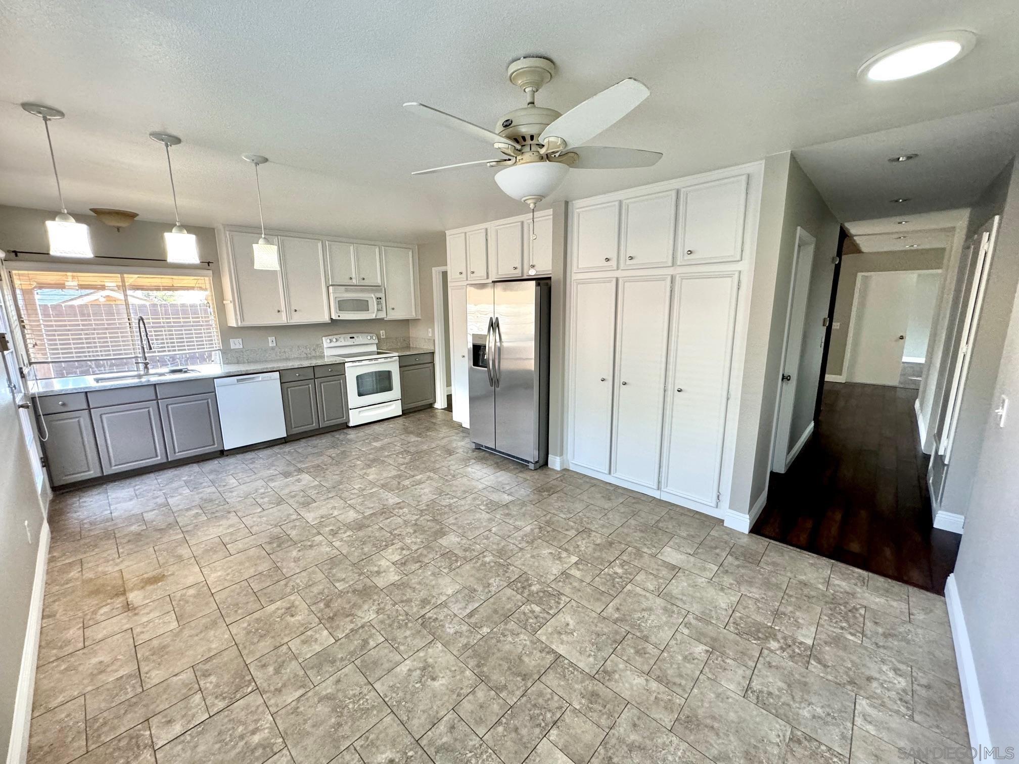 Detail Gallery Image 25 of 41 For 1011  Chestnut, Escondido,  CA 92025 - 3 Beds | 2 Baths