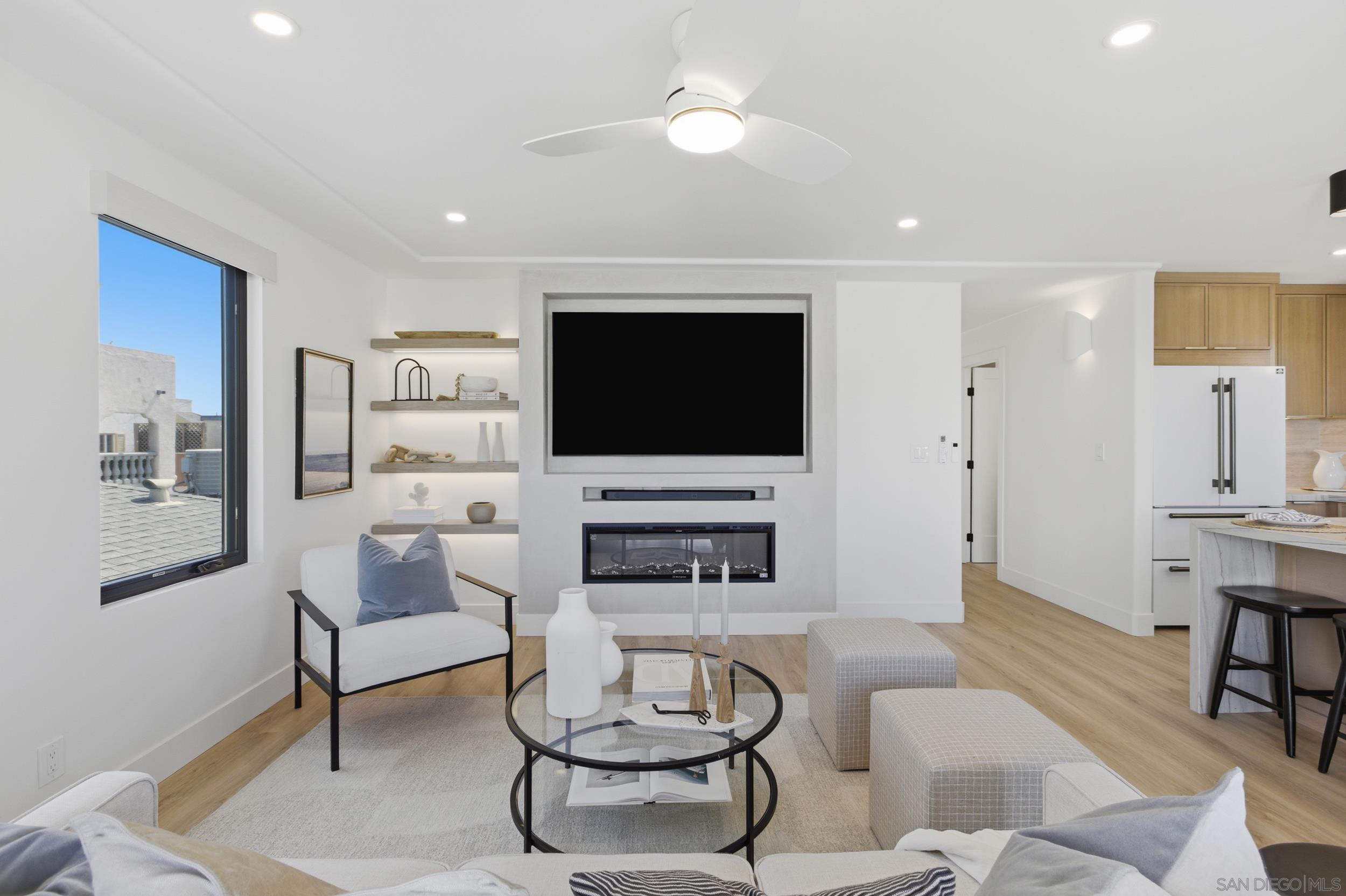 Detail Gallery Image 18 of 51 For 811-13  Balboa Ct, San Diego,  CA 92109 - – Beds | – Baths