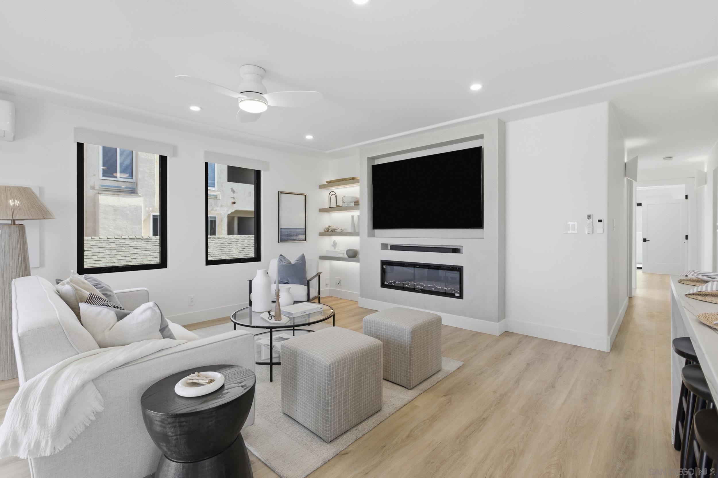 Detail Gallery Image 20 of 51 For 811-13  Balboa Ct, San Diego,  CA 92109 - – Beds | – Baths