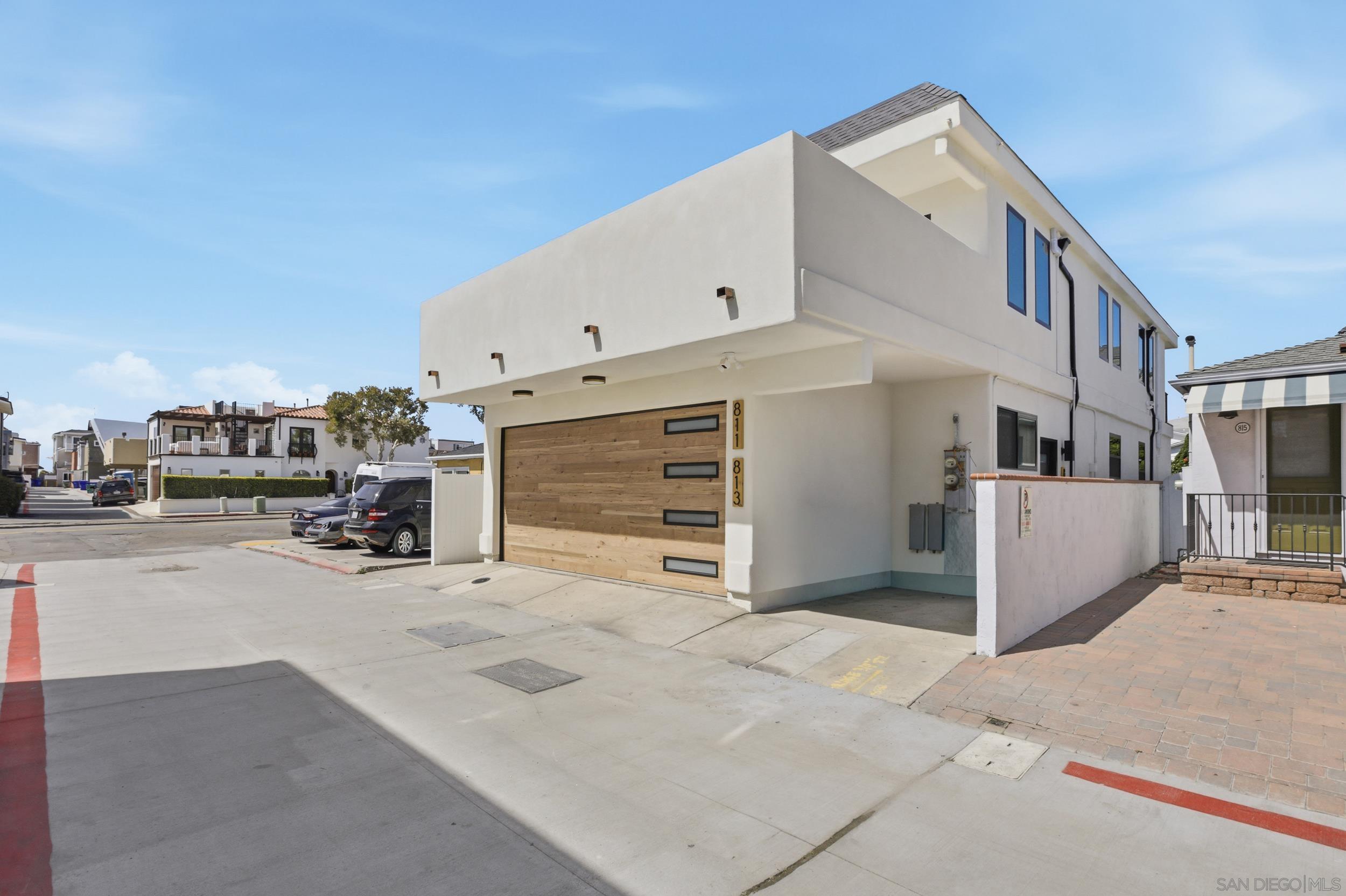 Detail Gallery Image 39 of 51 For 811-13  Balboa Ct, San Diego,  CA 92109 - – Beds | – Baths