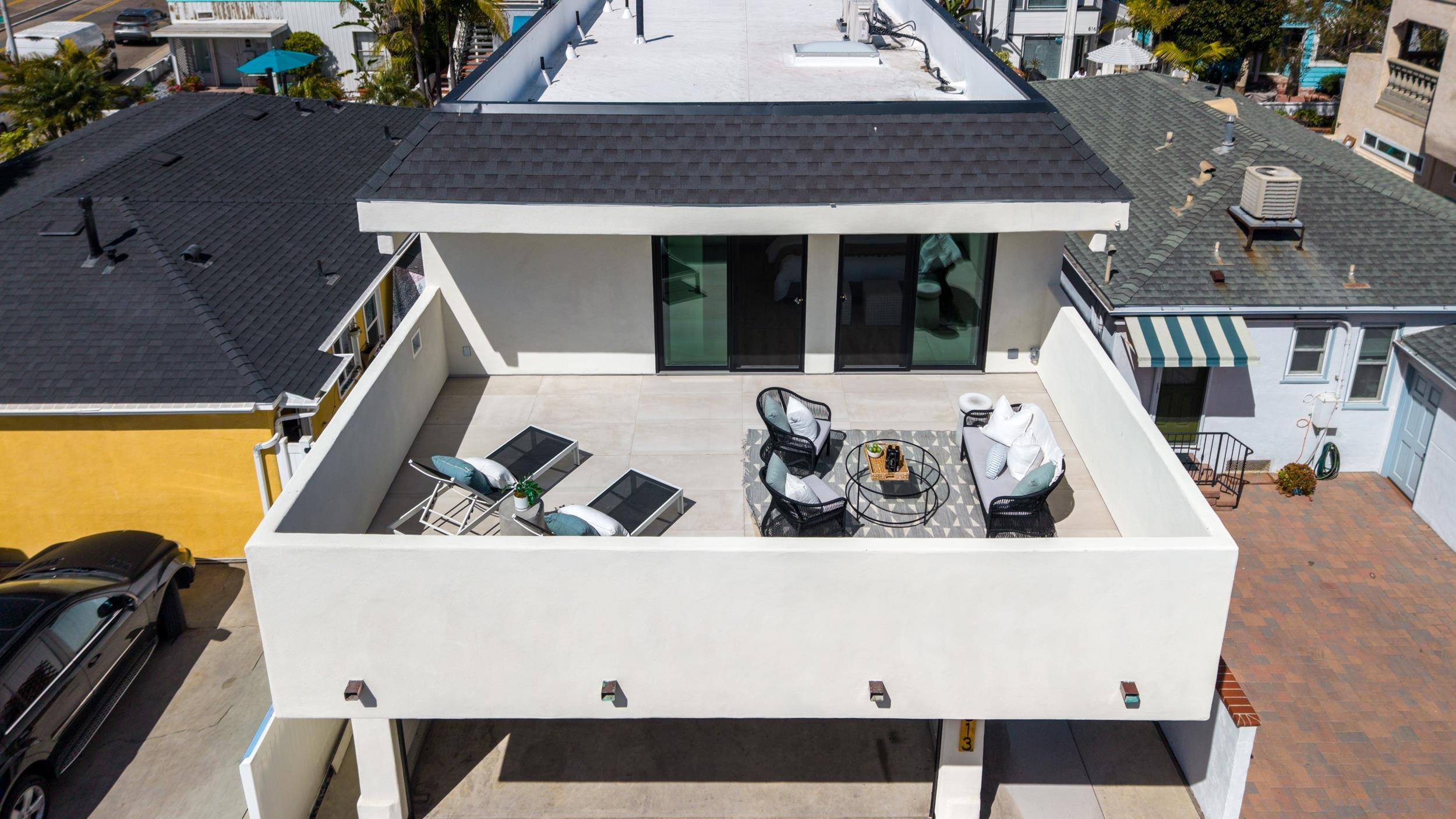 Detail Gallery Image 41 of 51 For 811-13  Balboa Ct, San Diego,  CA 92109 - – Beds | – Baths