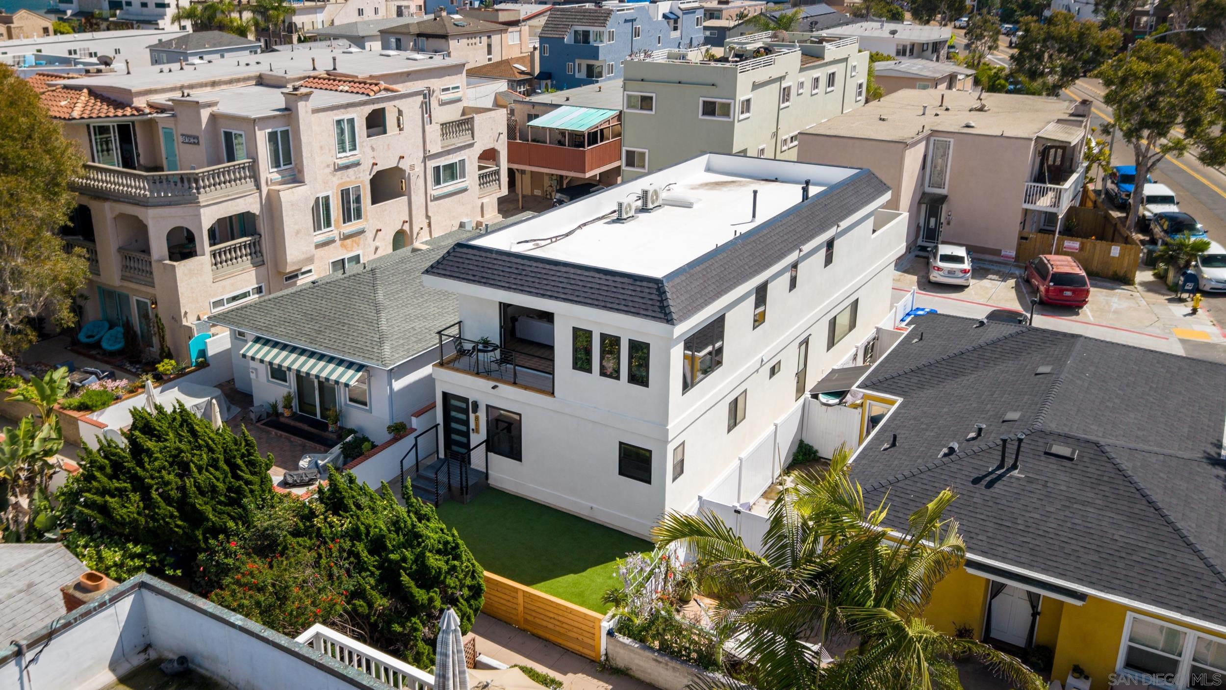 Detail Gallery Image 42 of 51 For 811-13  Balboa Ct, San Diego,  CA 92109 - – Beds | – Baths