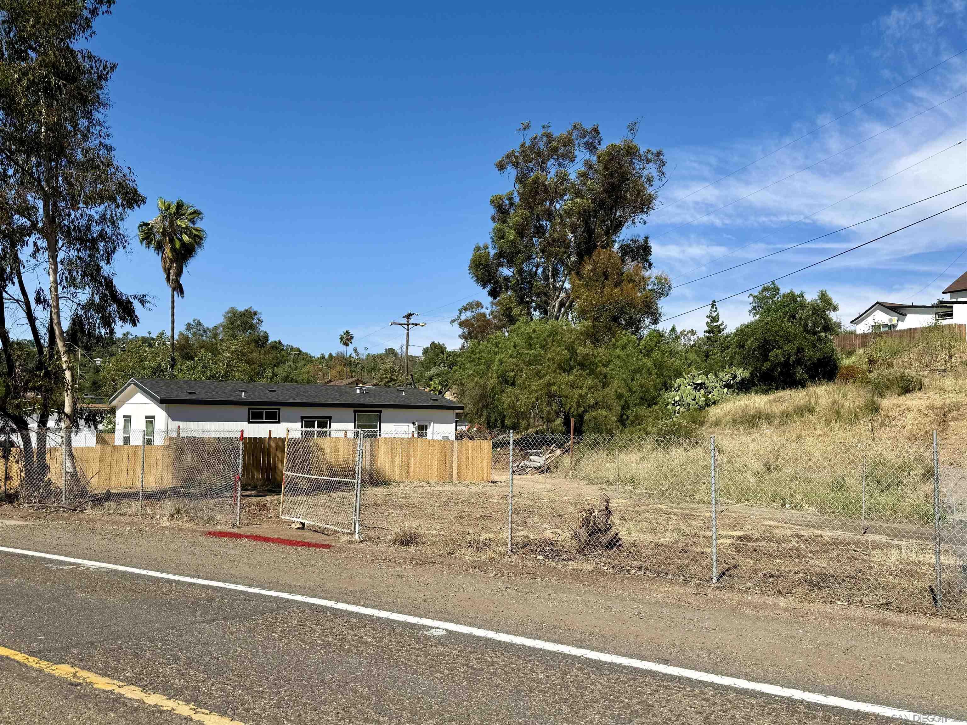 Detail Gallery Image 4 of 11 For , La Mesa,  CA 91941 - – Beds | – Baths