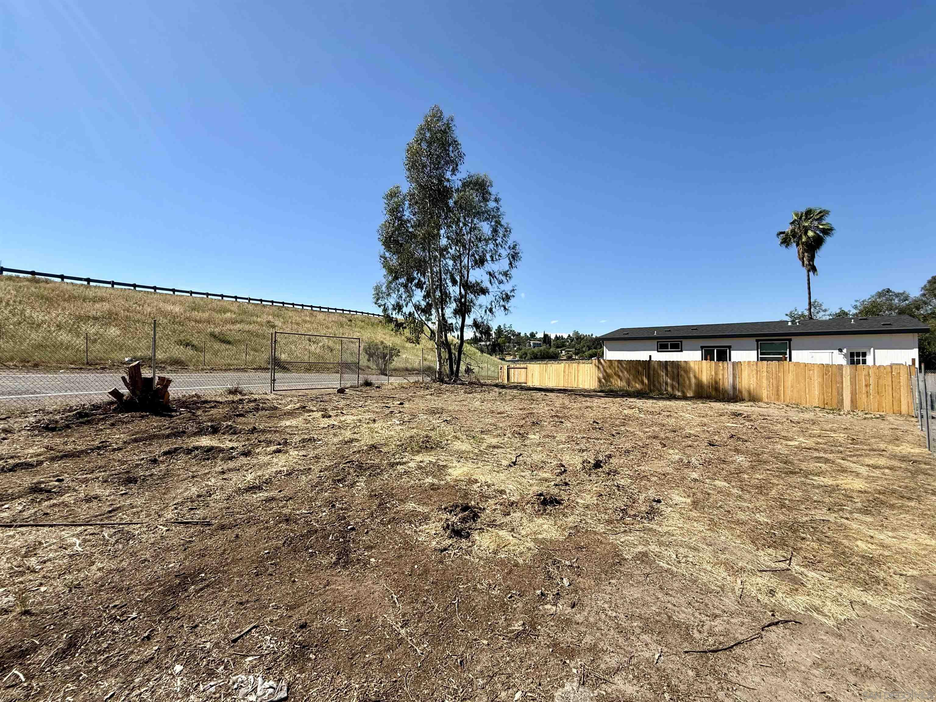 Detail Gallery Image 5 of 11 For , La Mesa,  CA 91941 - – Beds | – Baths