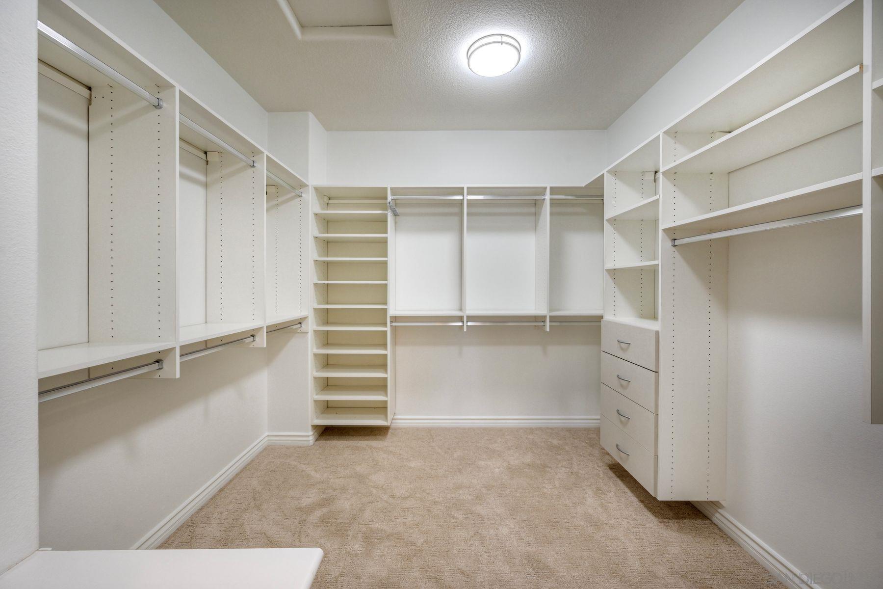 Detail Gallery Image 17 of 35 For 17018  Patina, San Diego,  CA 92127 - 4 Beds | 3/1 Baths