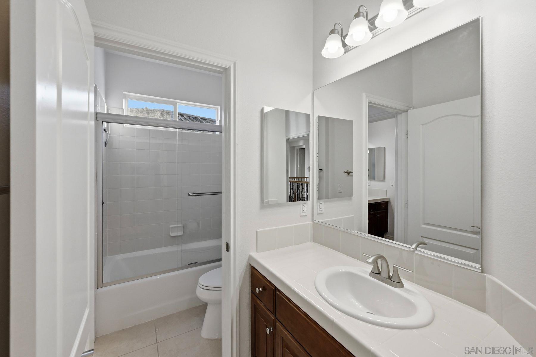 Detail Gallery Image 27 of 35 For 17018  Patina, San Diego,  CA 92127 - 4 Beds | 3/1 Baths