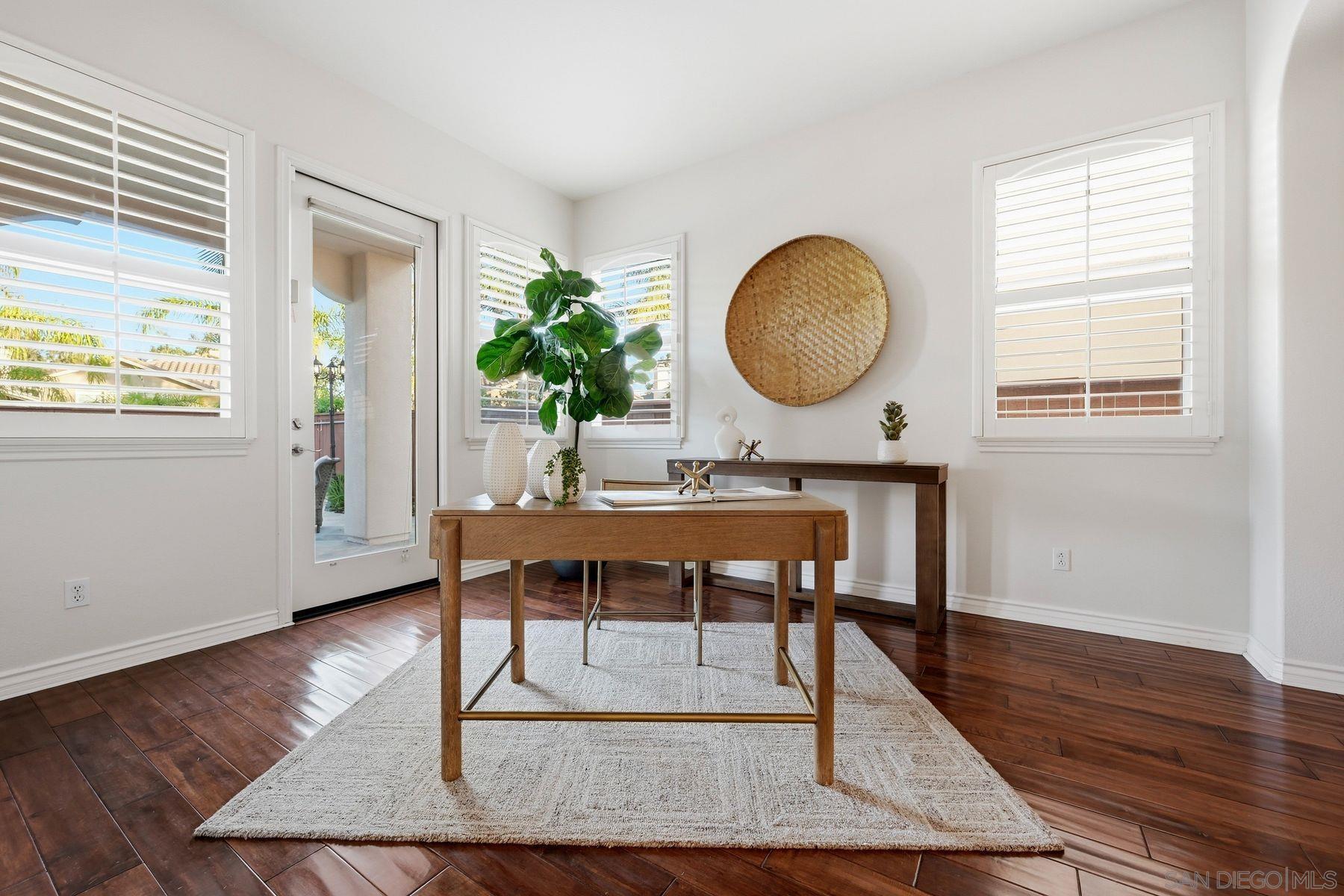 Detail Gallery Image 5 of 35 For 17018  Patina, San Diego,  CA 92127 - 4 Beds | 3/1 Baths