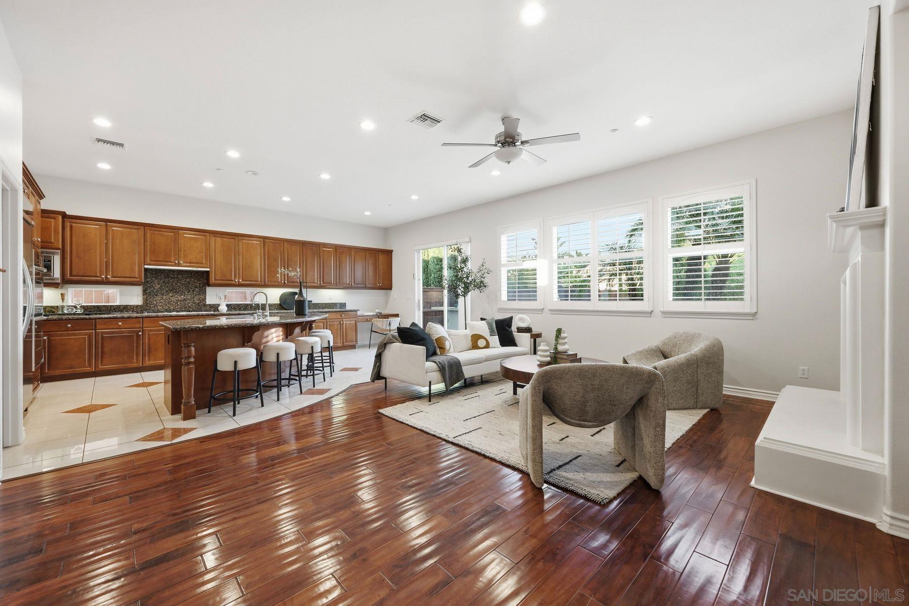 Detail Gallery Image 7 of 35 For 17018  Patina, San Diego,  CA 92127 - 4 Beds | 3/1 Baths