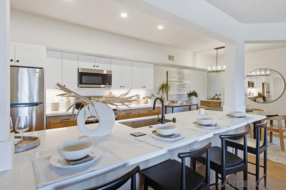 Detail Gallery Image 6 of 27 For 1020 E Washington Ave  #107,  Escondido,  CA 92025 - 2 Beds | 2 Baths