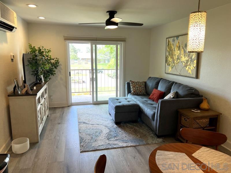 Detail Gallery Image 3 of 30 For 6350  Genesee Ave.  #316,  San Diego,  CA 92122 - 2 Beds | 2 Baths