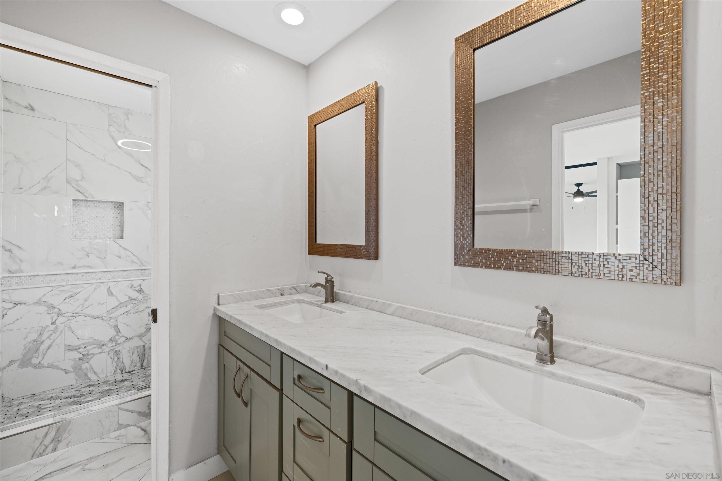 Detail Gallery Image 8 of 14 For 5280  Manhasset Dr, San Diego,  CA 92115 - – Beds | – Baths