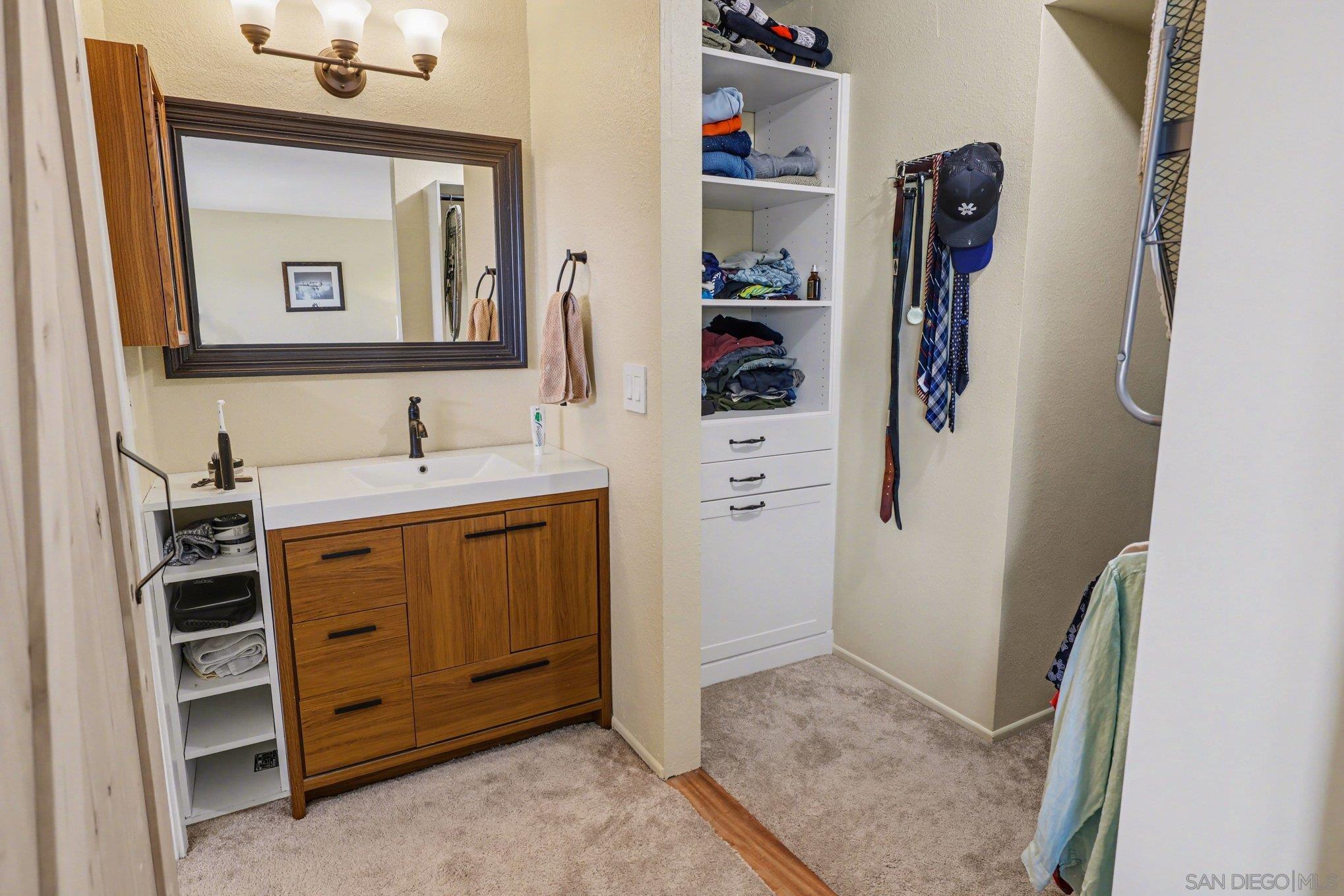 Detail Gallery Image 13 of 21 For 2345  Altisma  a,  Carlsbad,  CA 92009 - 2 Beds | 2/1 Baths