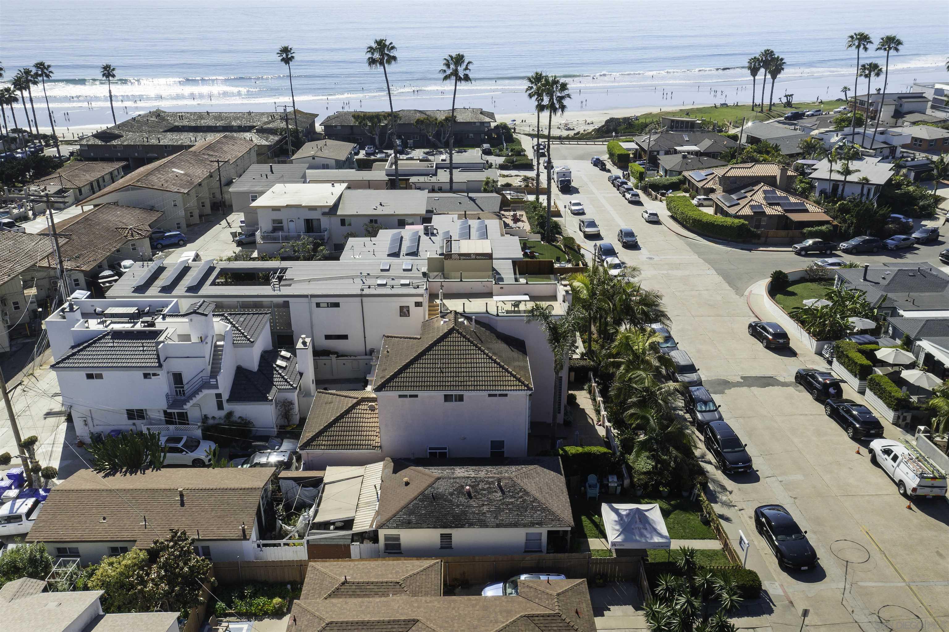 Detail Gallery Image 13 of 27 For 721-23  Law St, San Diego,  CA 92109 - – Beds | – Baths