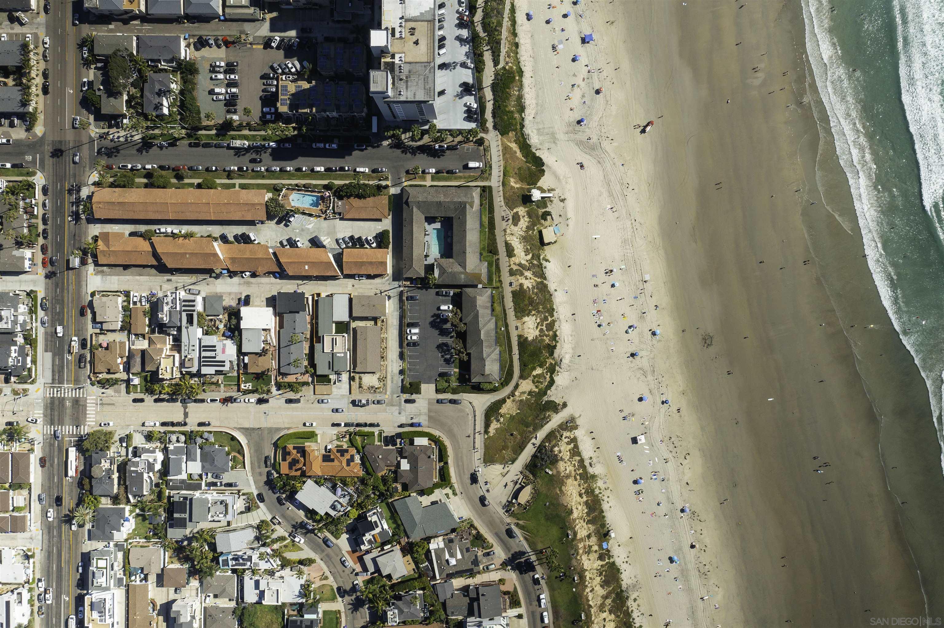 Detail Gallery Image 18 of 27 For 721-23  Law St, San Diego,  CA 92109 - – Beds | – Baths