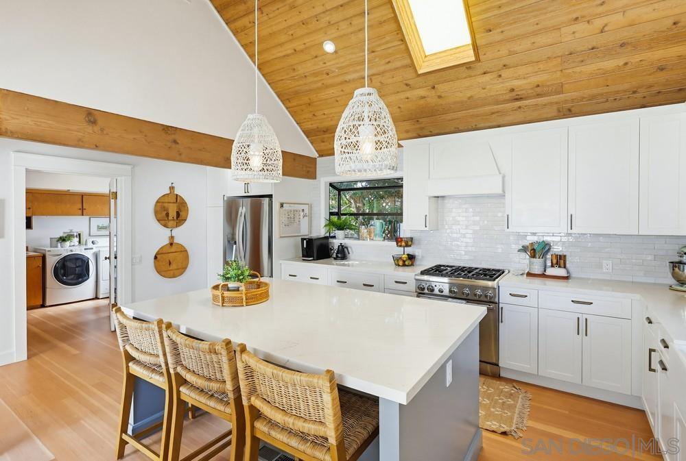 Detail Gallery Image 21 of 75 For 4335  Coronado Avenue, San Diego,  CA 92107 - 4 Beds | 3 Baths