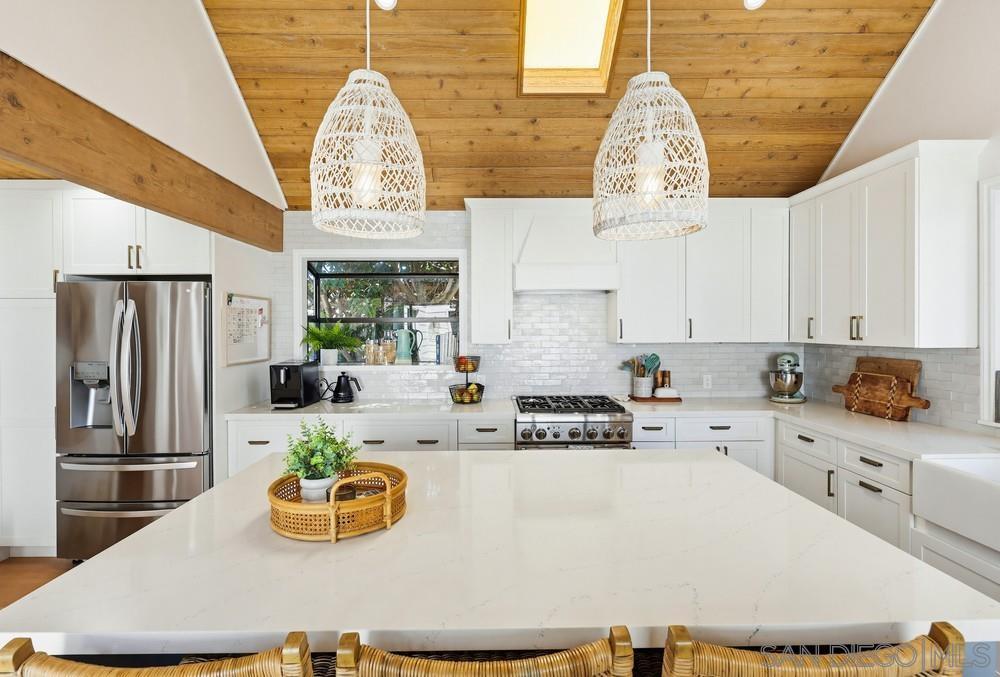 Detail Gallery Image 22 of 75 For 4335  Coronado Avenue, San Diego,  CA 92107 - 4 Beds | 3 Baths