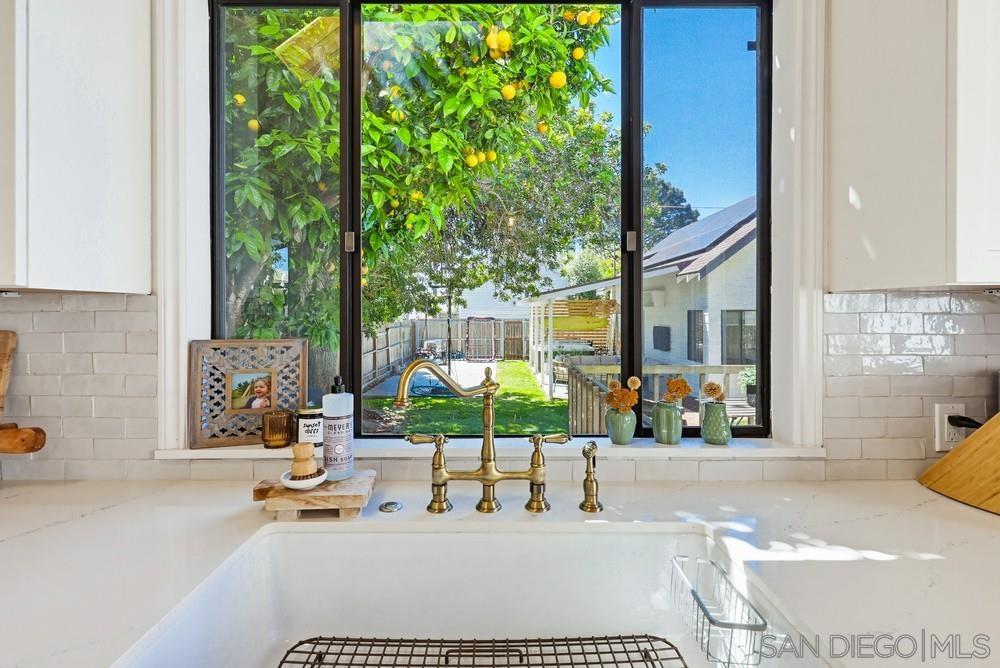 Detail Gallery Image 24 of 75 For 4335  Coronado Avenue, San Diego,  CA 92107 - 4 Beds | 3 Baths