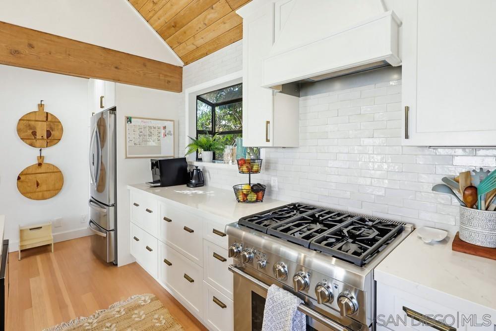 Detail Gallery Image 26 of 75 For 4335  Coronado Avenue, San Diego,  CA 92107 - 4 Beds | 3 Baths