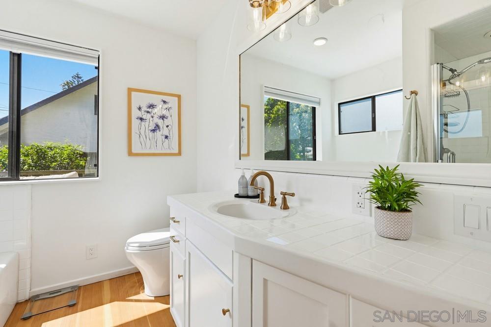 Detail Gallery Image 35 of 75 For 4335  Coronado Avenue, San Diego,  CA 92107 - 4 Beds | 3 Baths