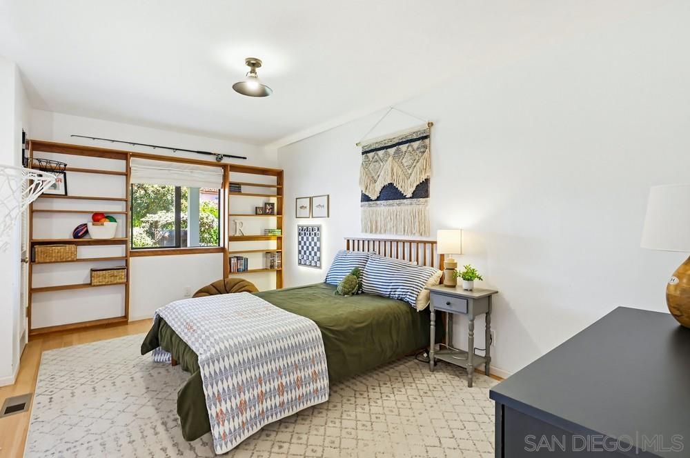 Detail Gallery Image 39 of 75 For 4335  Coronado Avenue, San Diego,  CA 92107 - 4 Beds | 3 Baths