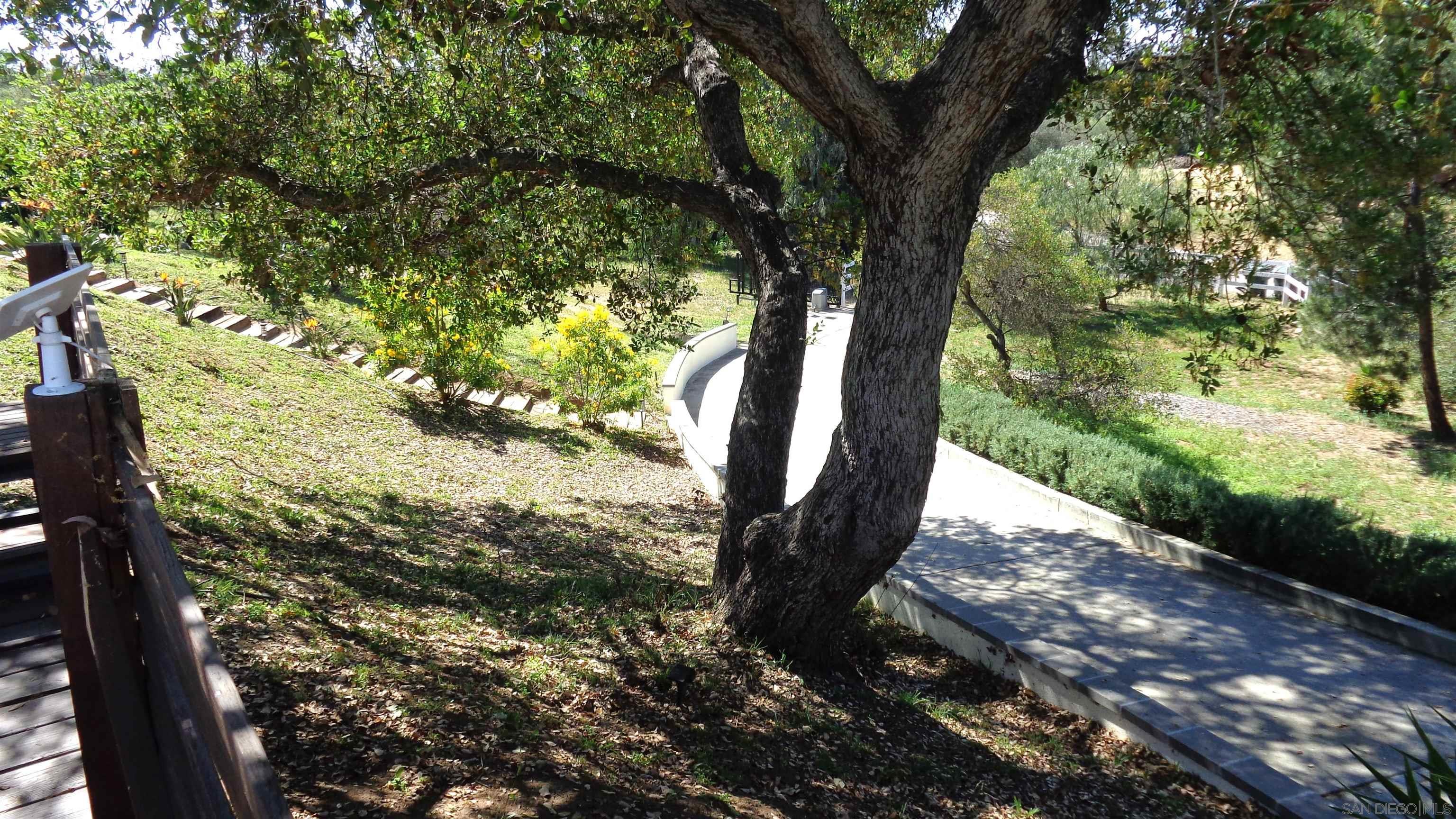 Detail Gallery Image 2 of 33 For 29681  Miller, Valley Center,  CA 92082 - 4 Beds | 2 Baths