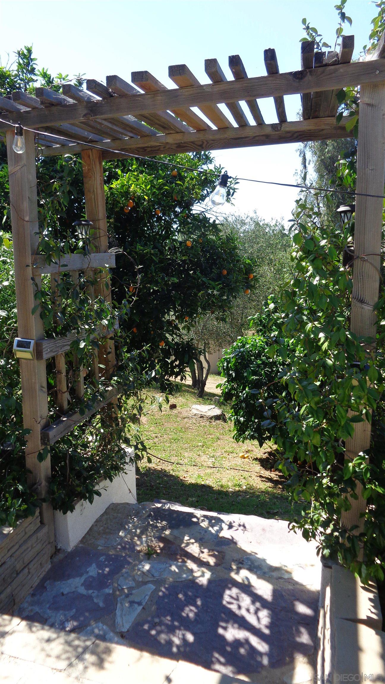 Detail Gallery Image 18 of 33 For 29681  Miller, Valley Center,  CA 92082 - 4 Beds | 2 Baths