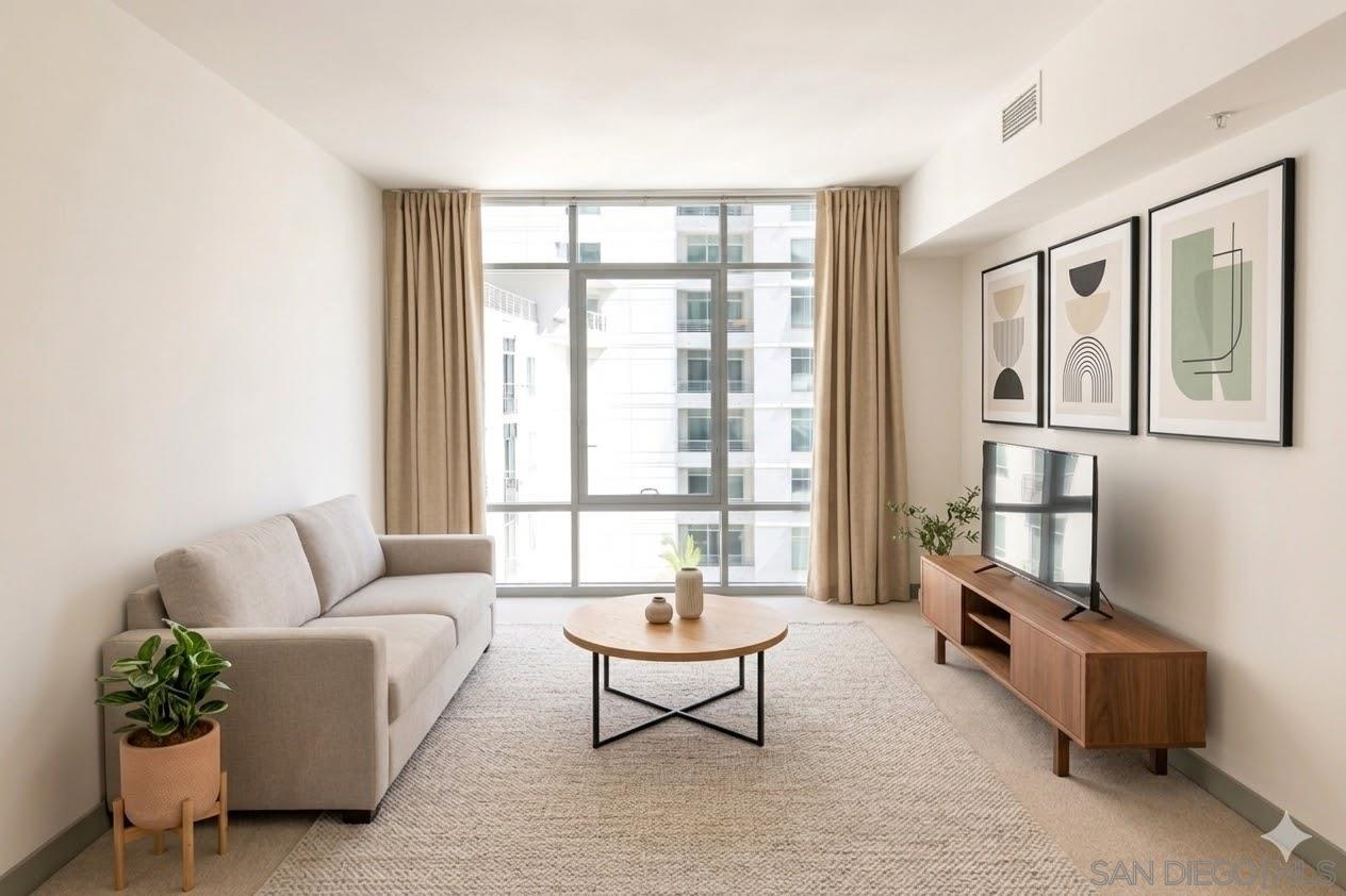 Detail Gallery Image 3 of 17 For 425  W Beech  702, San Diego,  CA 92101 - 1 Beds | 1 Baths