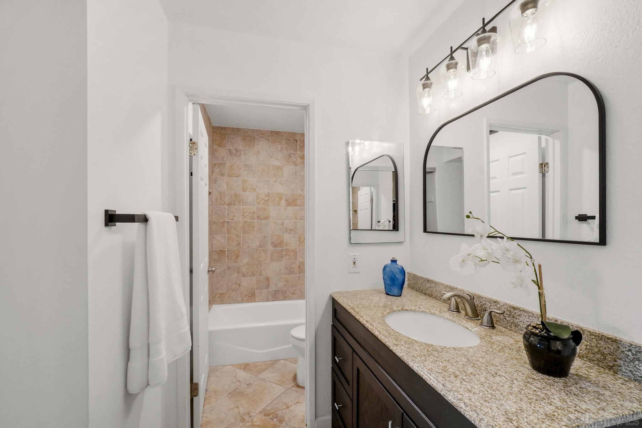 Detail Gallery Image 23 of 27 For 4040  Porte La Paz  #76,  San Diego,  CA 92122 - 2 Beds | 2 Baths