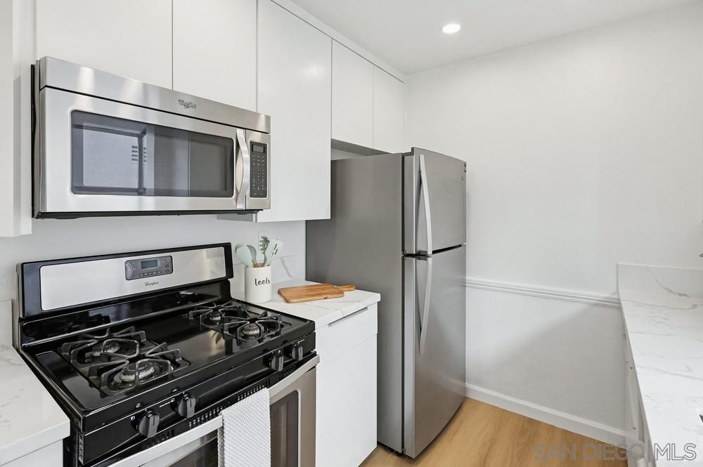 Detail Gallery Image 20 of 58 For 3116  Groton Way  #2,  San Diego,  CA 92110 - 3 Beds | 2 Baths