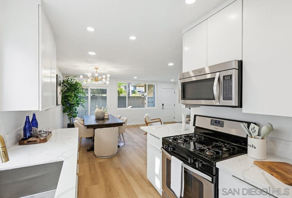 Detail Gallery Image 23 of 58 For 3116  Groton Way  #2,  San Diego,  CA 92110 - 3 Beds | 2 Baths