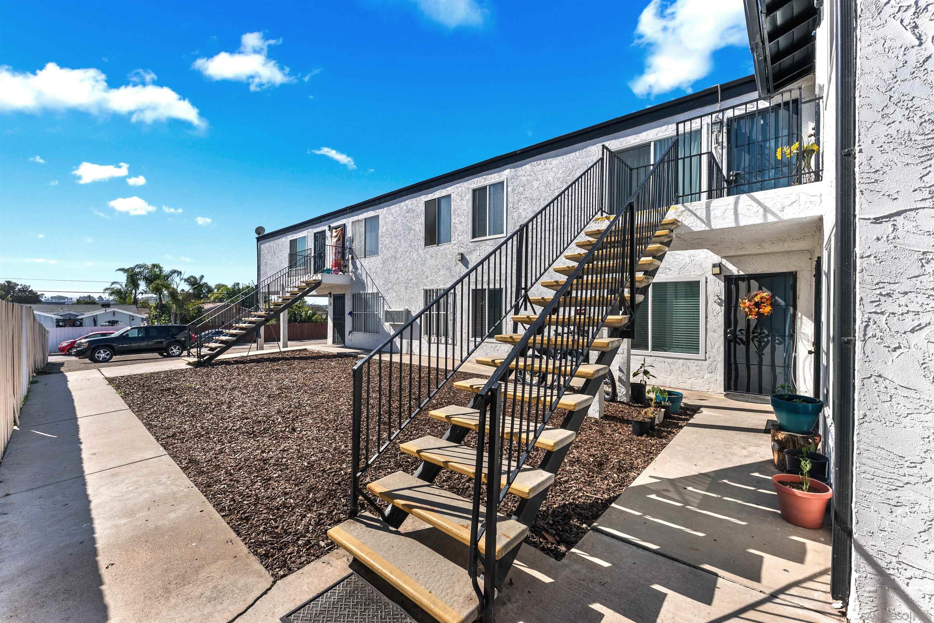 Front Image Thumbnail for SD260006797