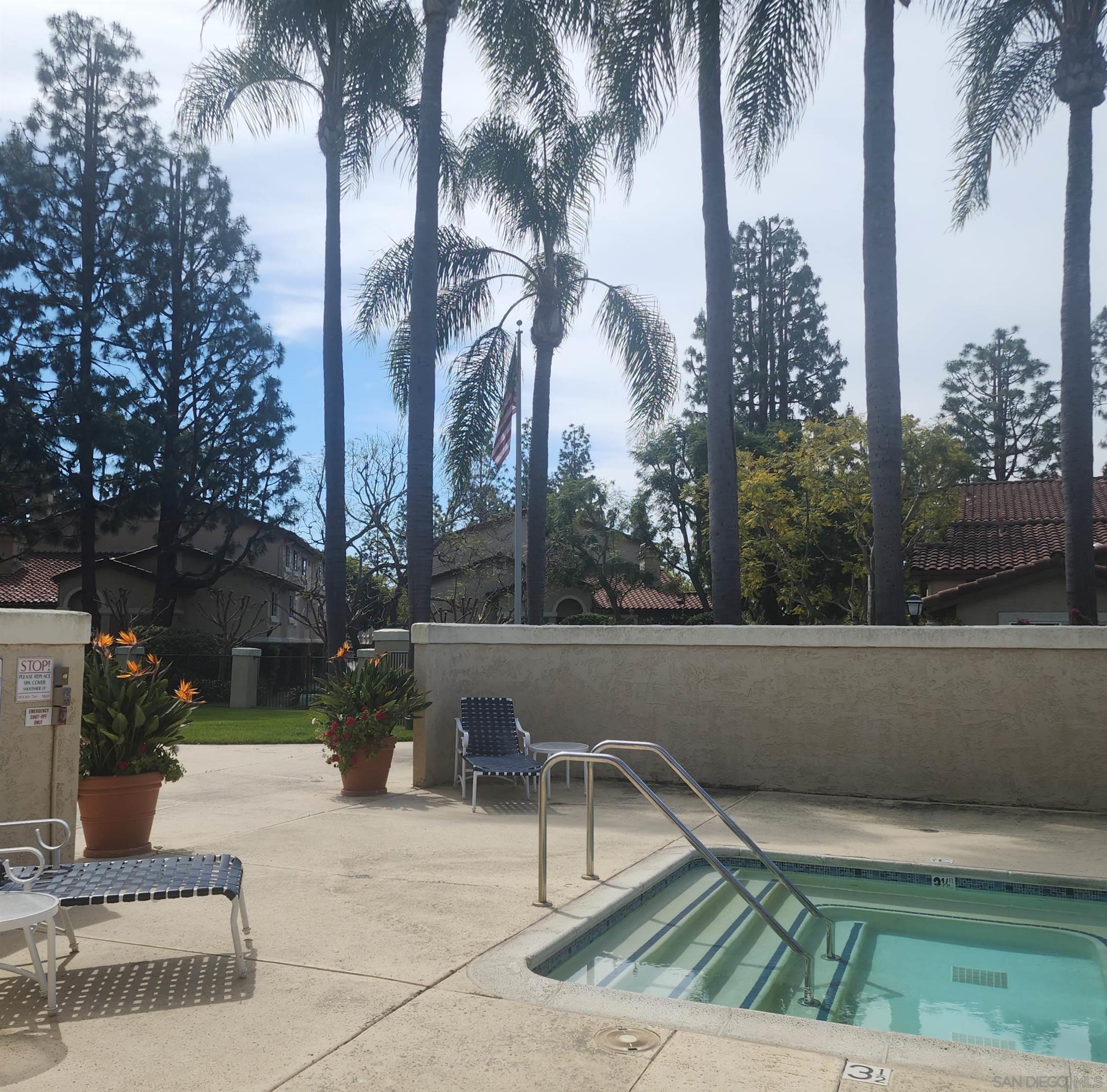 Detail Gallery Image 17 of 25 For 4050  Porte De Palmas  #26,  San Diego,  CA 92122 - 3 Beds | 2/1 Baths