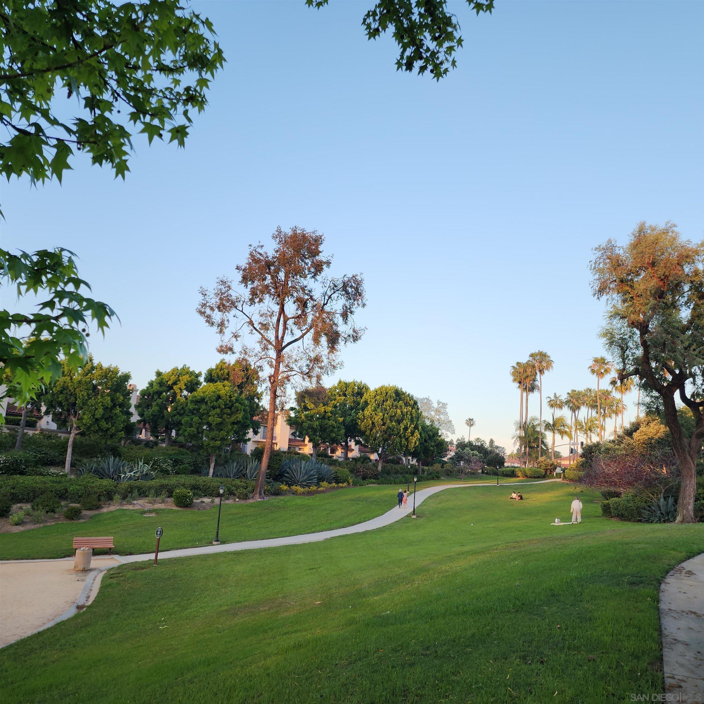 Detail Gallery Image 21 of 25 For 4050  Porte De Palmas  #26,  San Diego,  CA 92122 - 3 Beds | 2/1 Baths