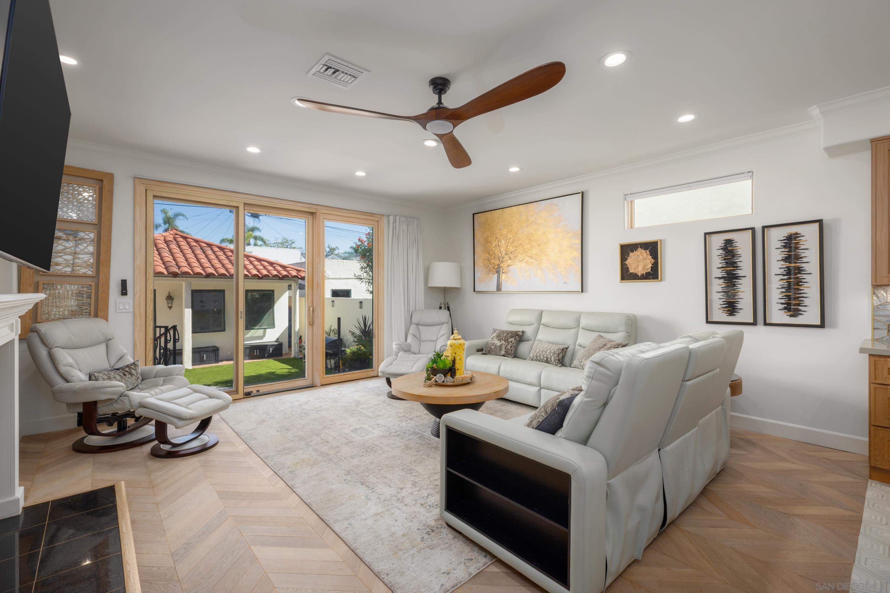 Detail Gallery Image 6 of 32 For 331  Alameda Blvd, Coronado,  CA 92118 - 7 Beds | 3/2 Baths