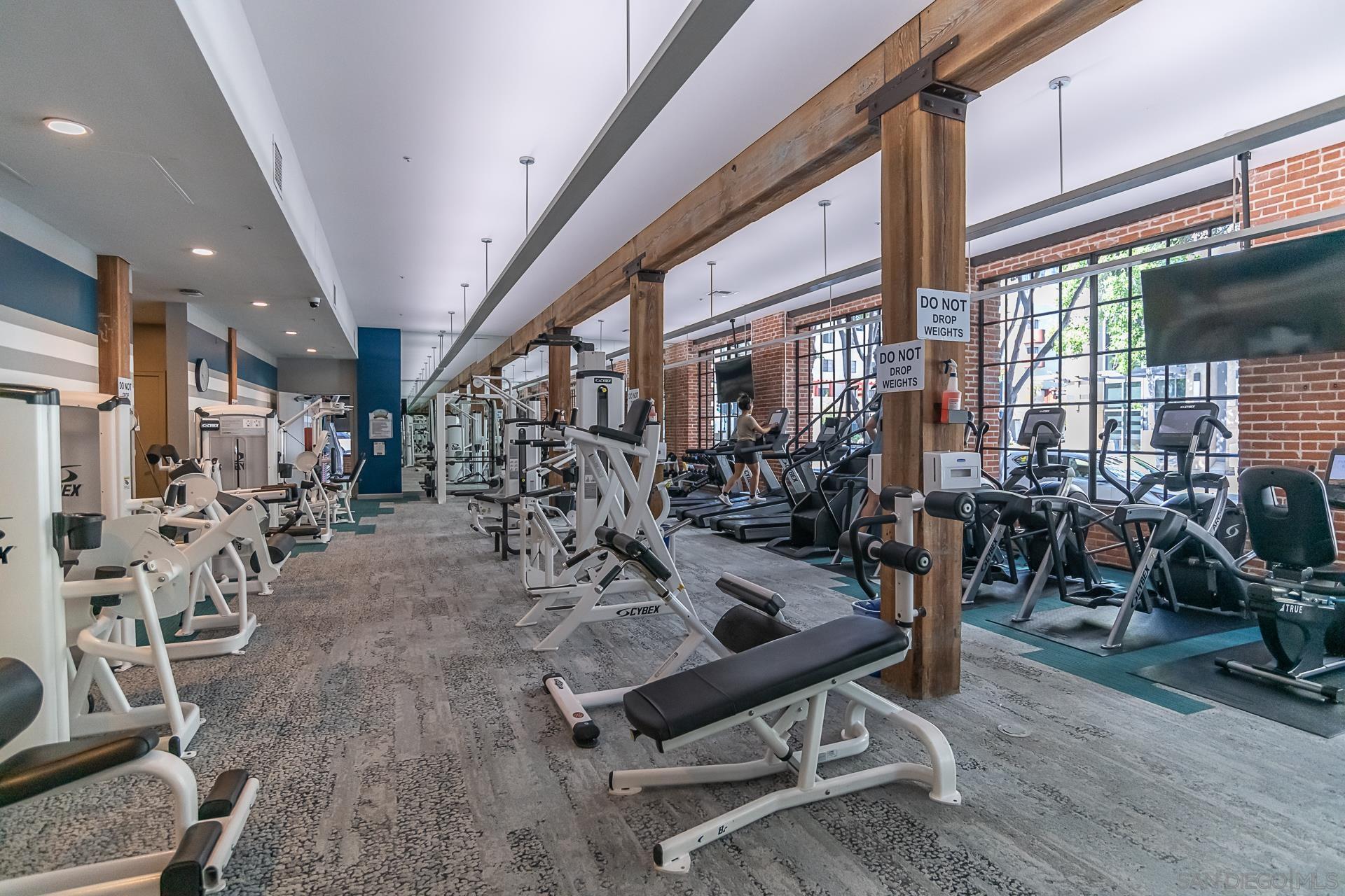 Detail Gallery Image 30 of 41 For 500 W Harbor Dr  720, San Diego,  CA 92101 - 2 Beds | 2 Baths