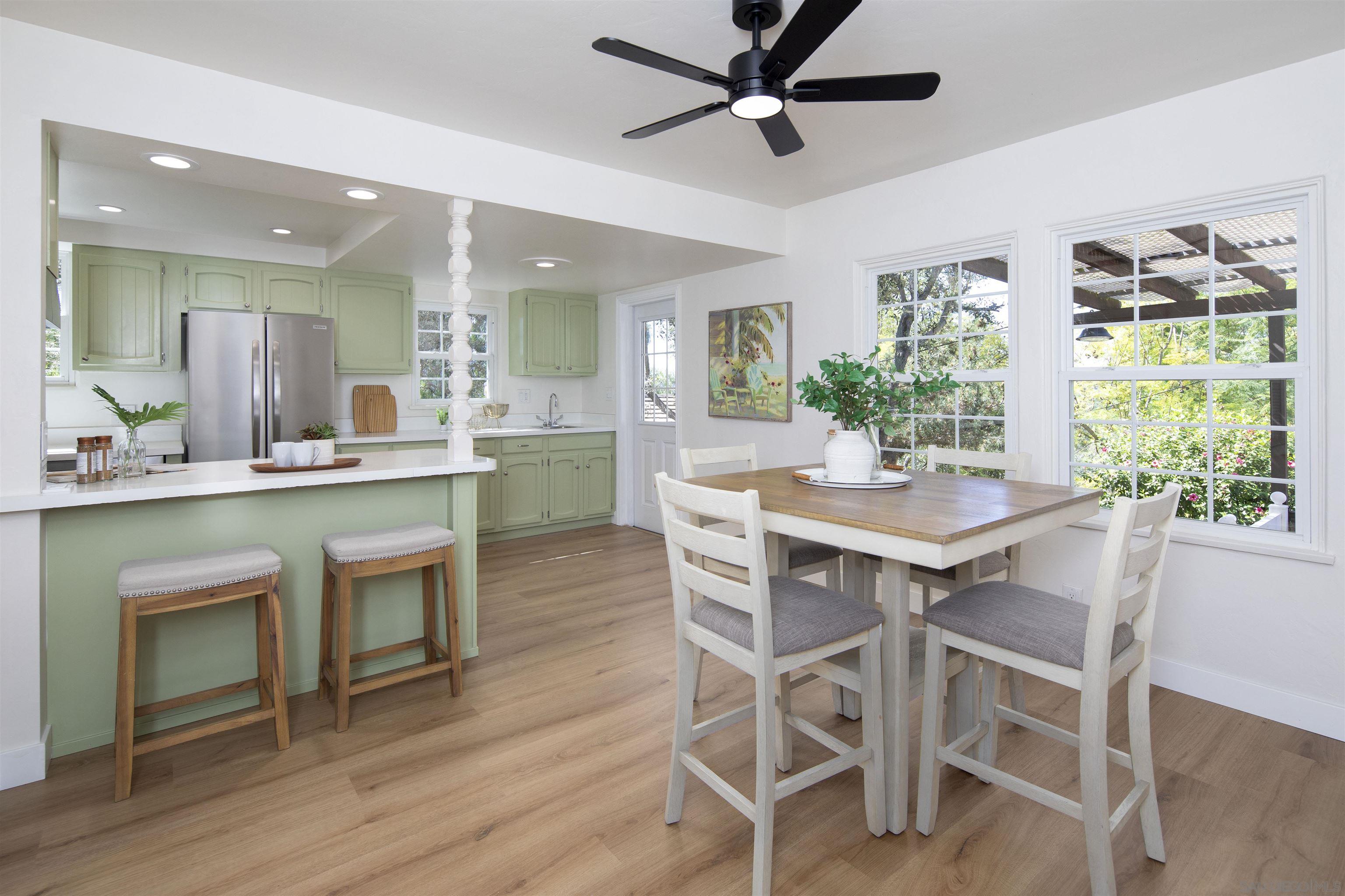 Detail Gallery Image 14 of 75 For 1820  Grove Road, El Cajon,  CA 92020 - 4 Beds | 3 Baths