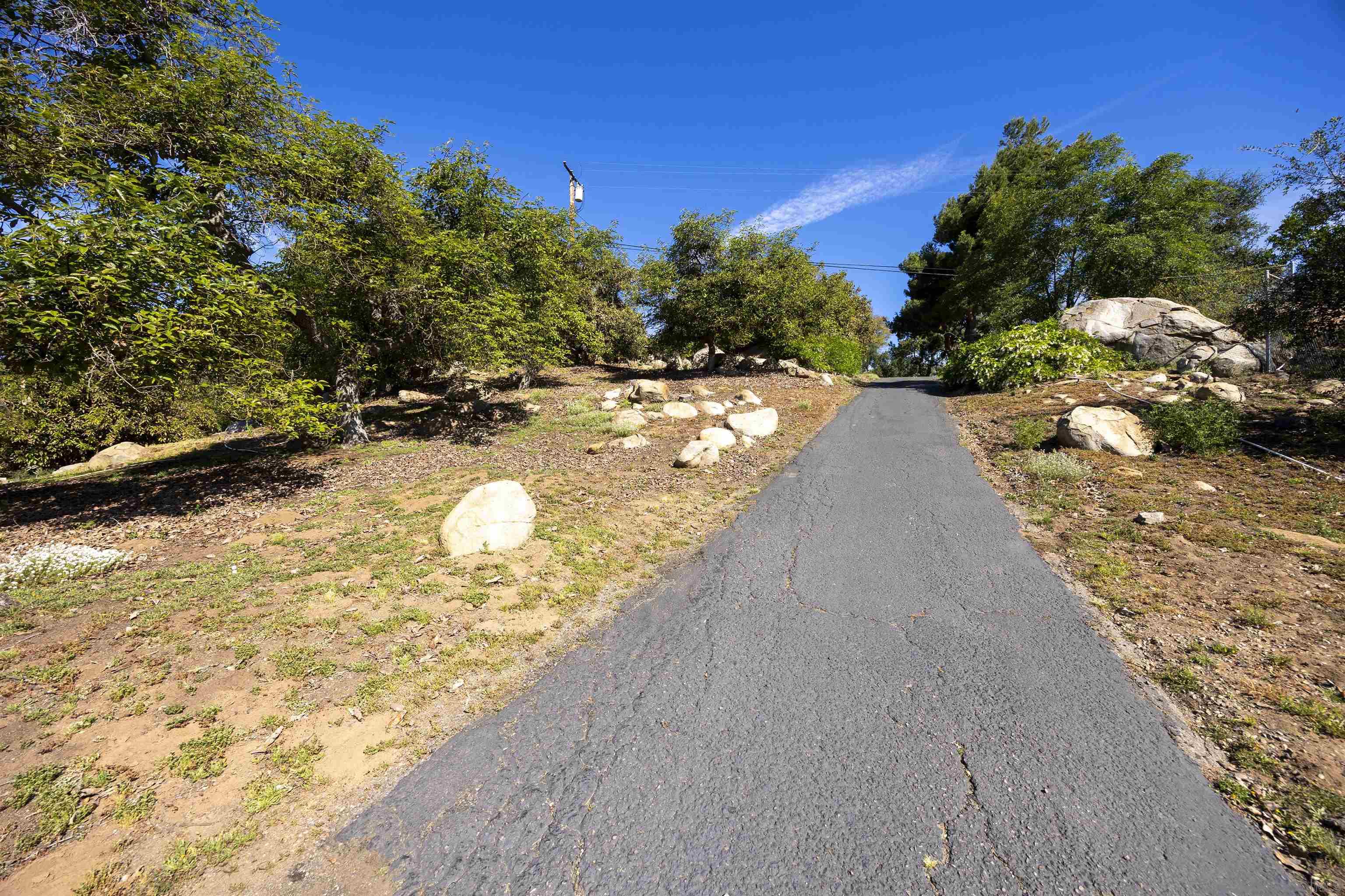 Detail Gallery Image 40 of 75 For 1820  Grove Road, El Cajon,  CA 92020 - 4 Beds | 3 Baths