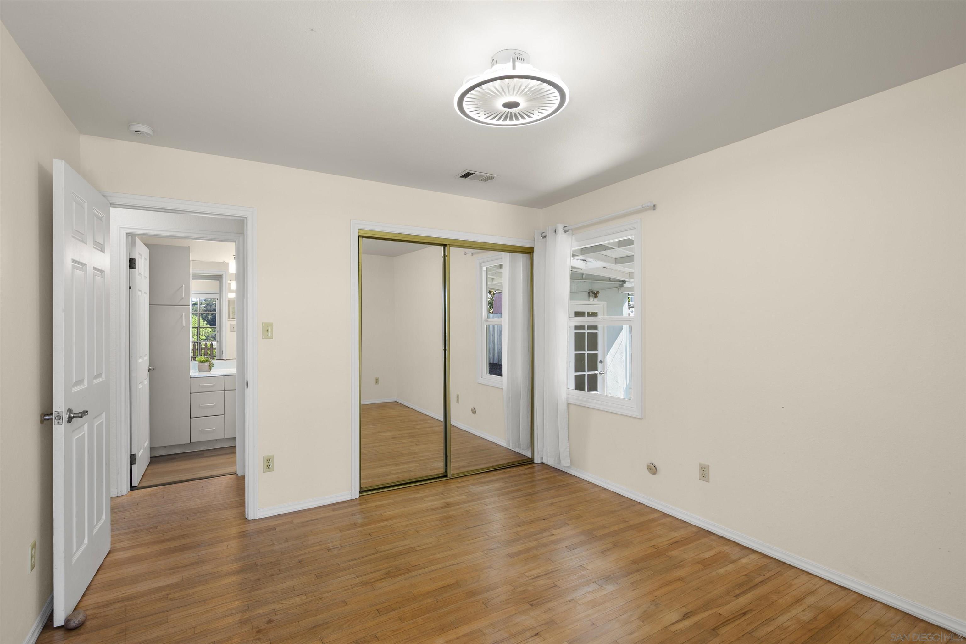Detail Gallery Image 17 of 35 For 2762  Ridge View Drive, San Diego,  CA 92105 - 2 Beds | 1 Baths